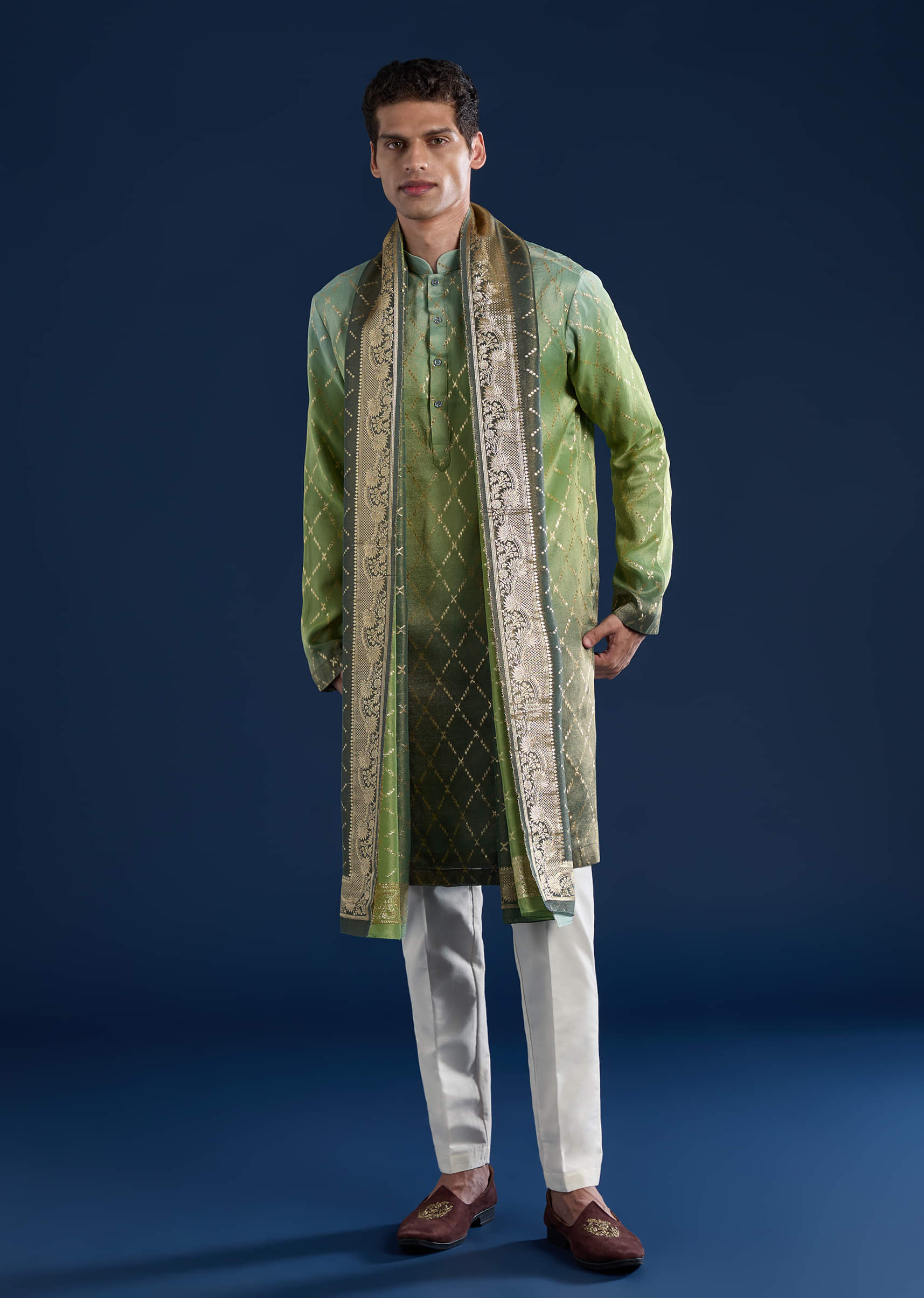 green-ombre-silk-kurta-set-with-dupatta-sg332652-1_1.jpg
