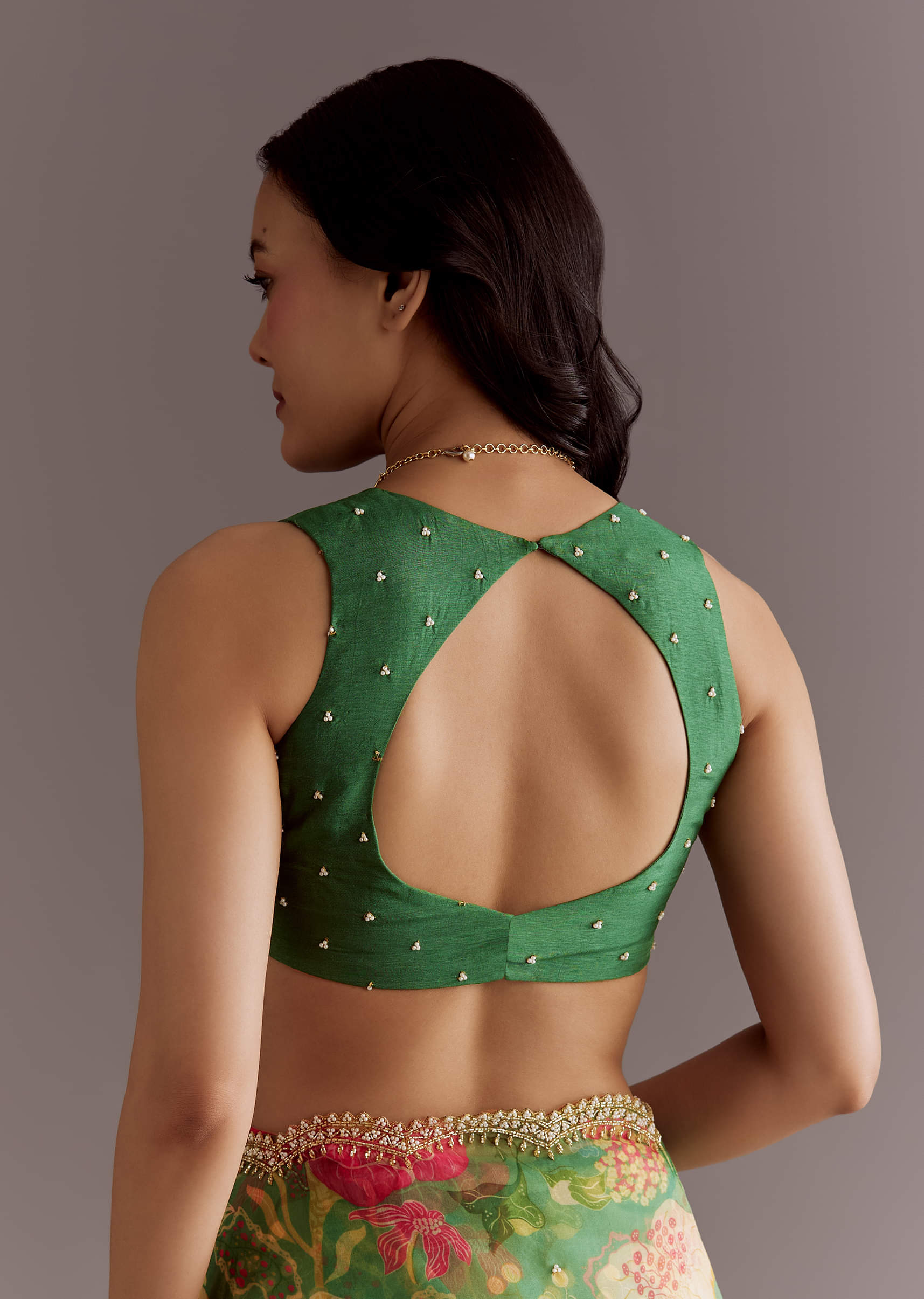 green-organza-saree-with-floral-print-and-embellished-border-sg297109-8_6da28c3c-c917-478b-b092-f1727ae80d9d.jpg