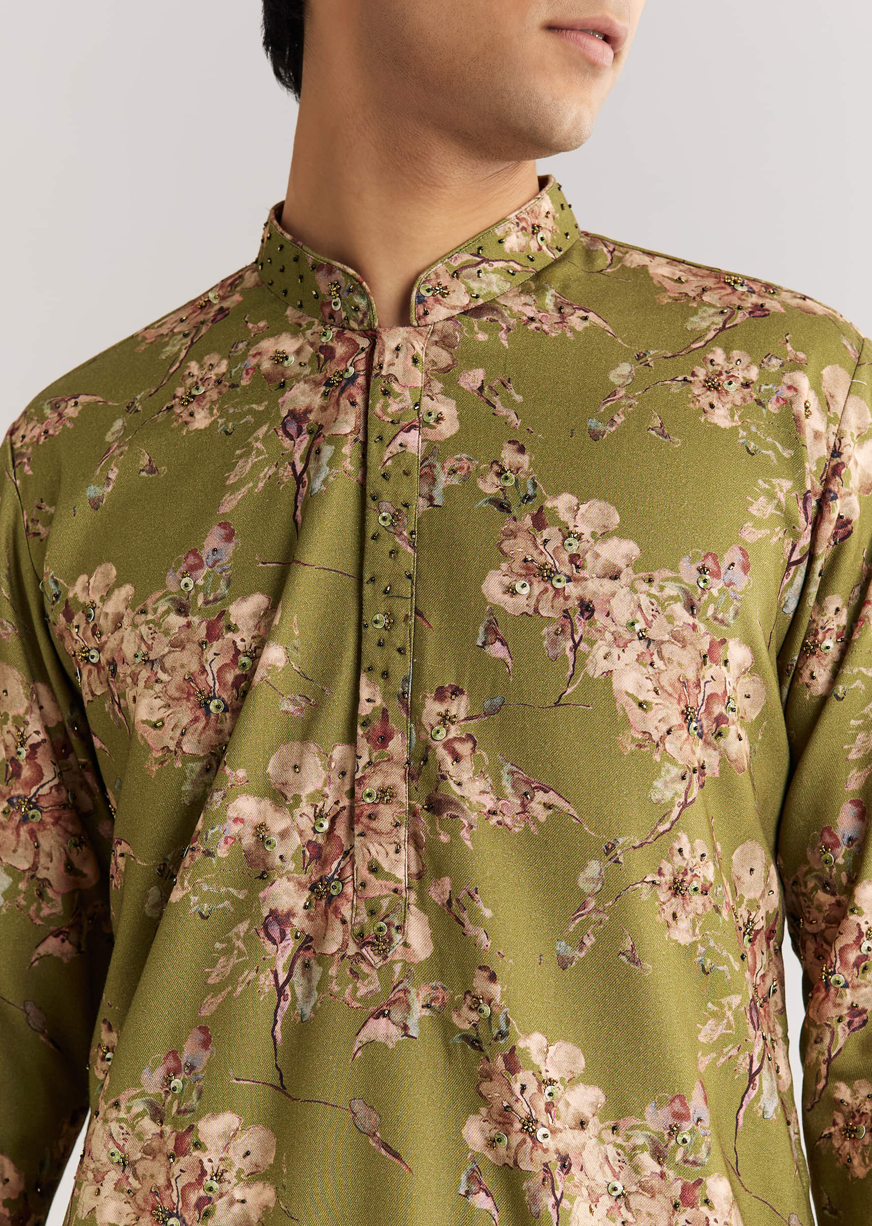 green-pashmina-kurta-set-with-sequin-and-beaded-embroidery-sg323584-3_d9e59d04-d15d-4948-9fc8-952568e7debf.jpg
