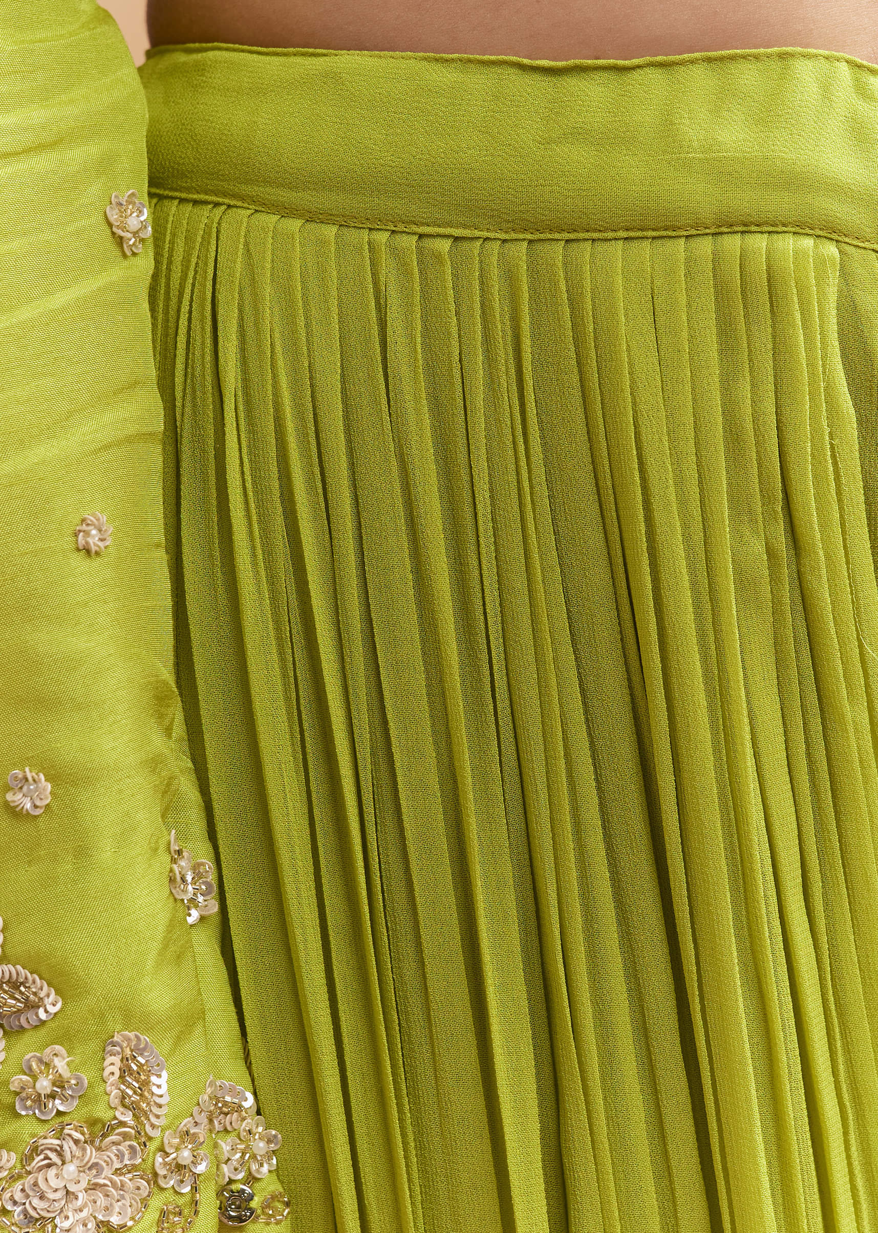 green-silk-palazzo-suit-with-sequins-and-cutdana-work-sg339342-6.jpg