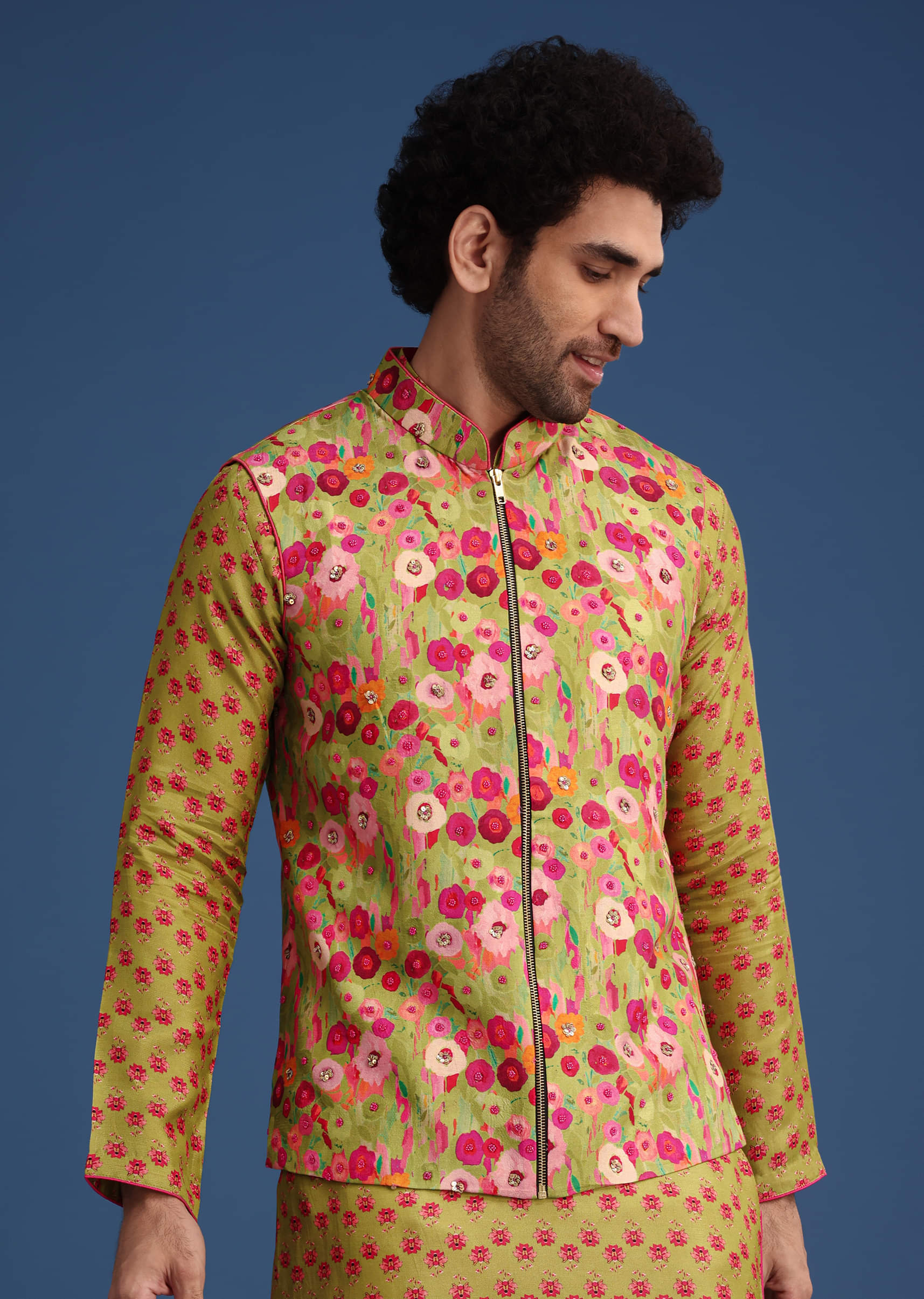 green-silk-surreal-printed-kurta-jacket-set-sg302421-4_09c2c8a4-9417-4d6f-9a5d-63958289e642.jpg