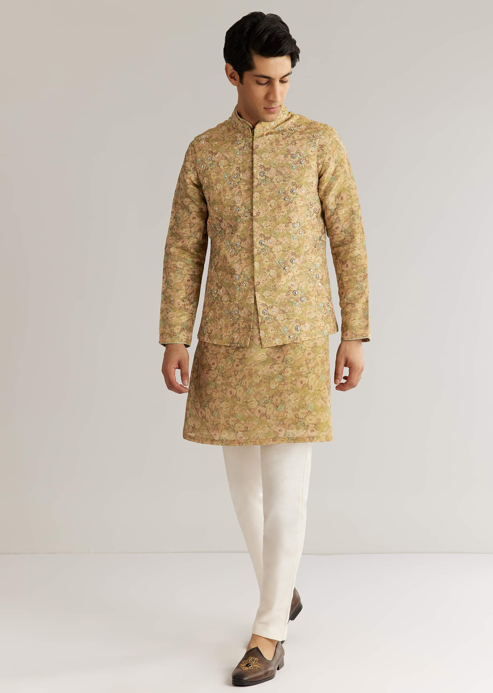 green-tissue-stone-sequins-kurta-jacket-set-sg323432-4_1_3673b8c0-91f7-40b7-9a7b-c9f37ce01112.jpg