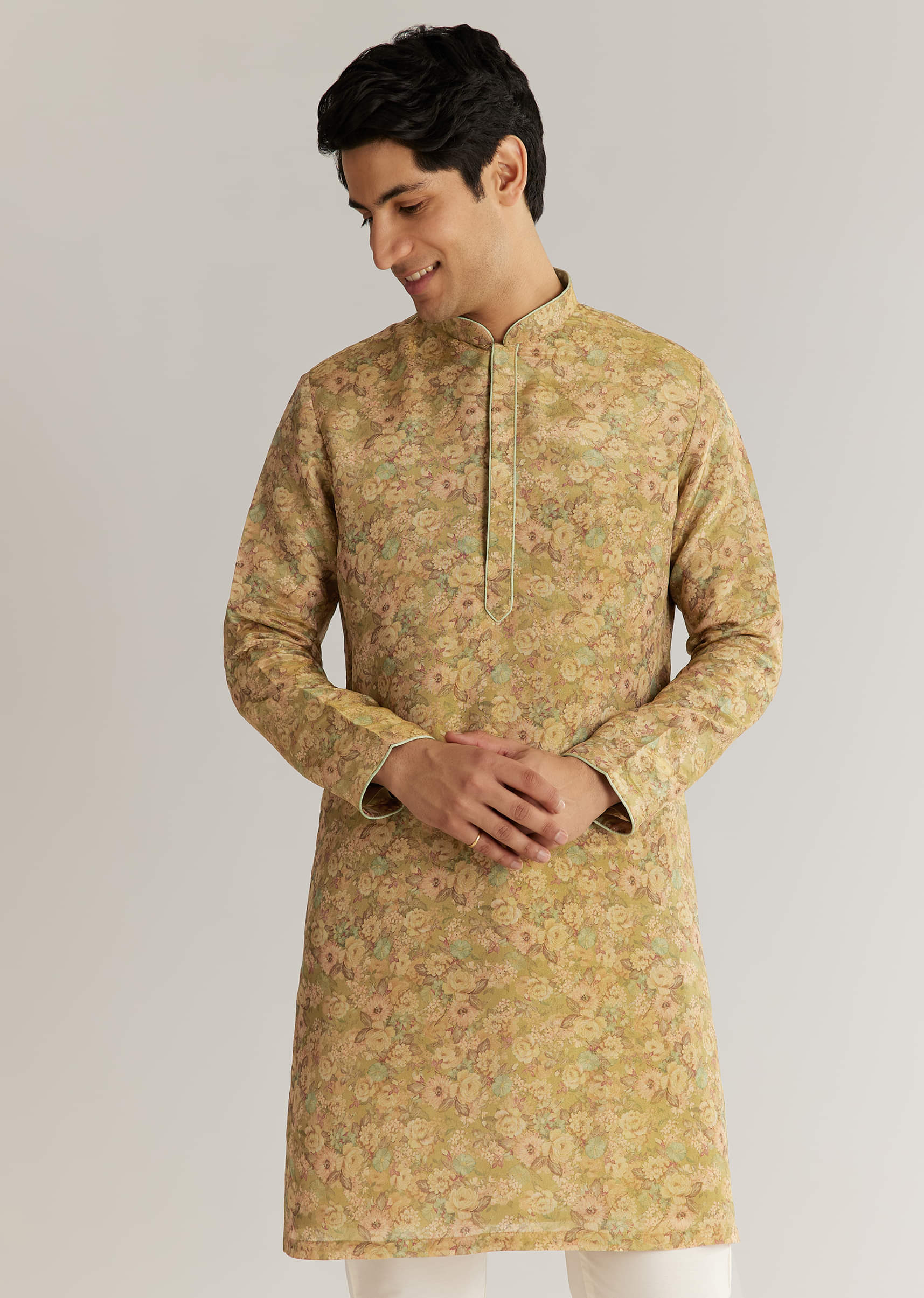 green-tissue-stone-sequins-kurta-jacket-set-sg323432-6_1_03db0a9a-ab7a-4f30-a29b-81d9dc3aab1a.jpg