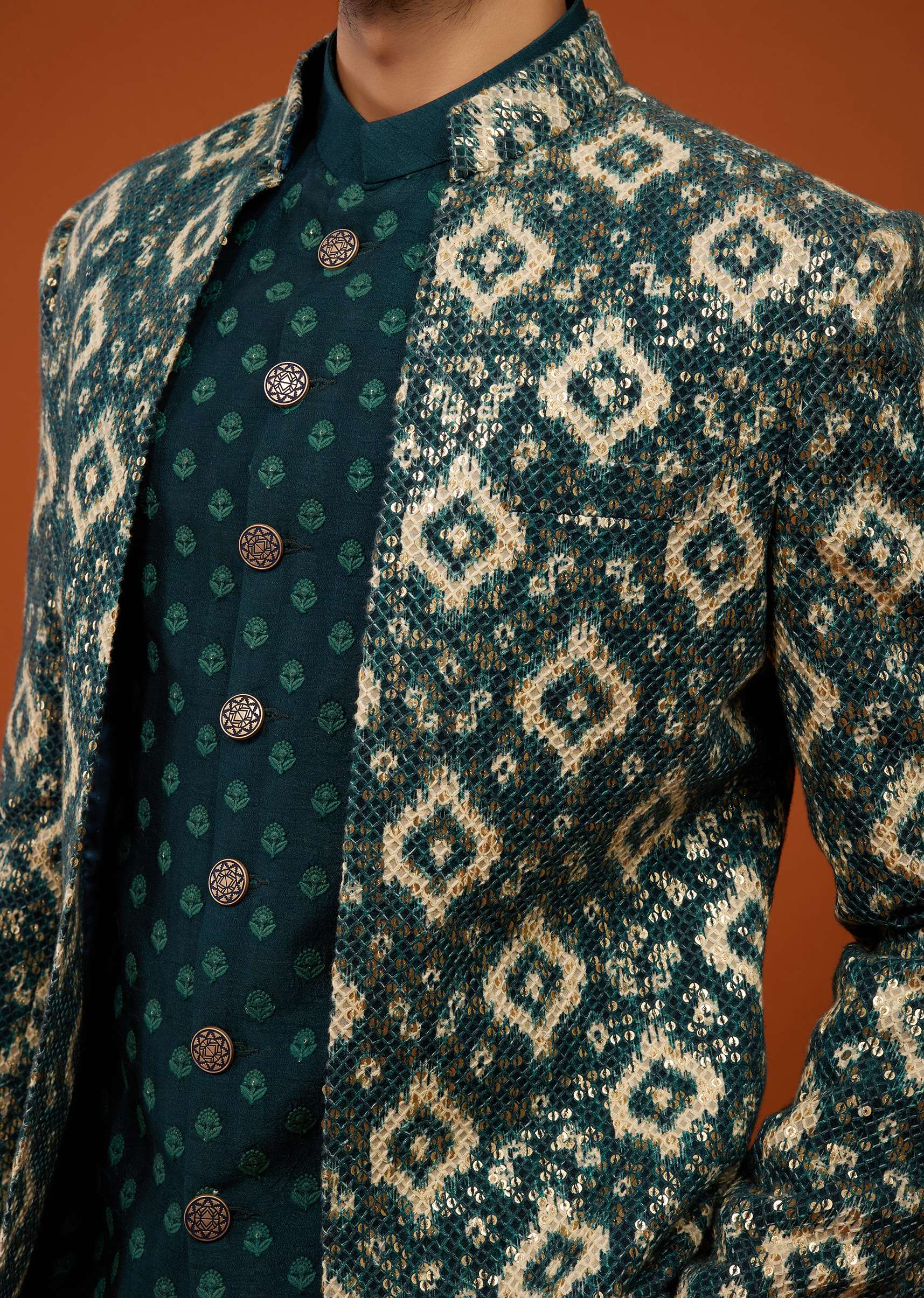 green_embroidered_indo-western_sherwani-sg136135_7.jpg