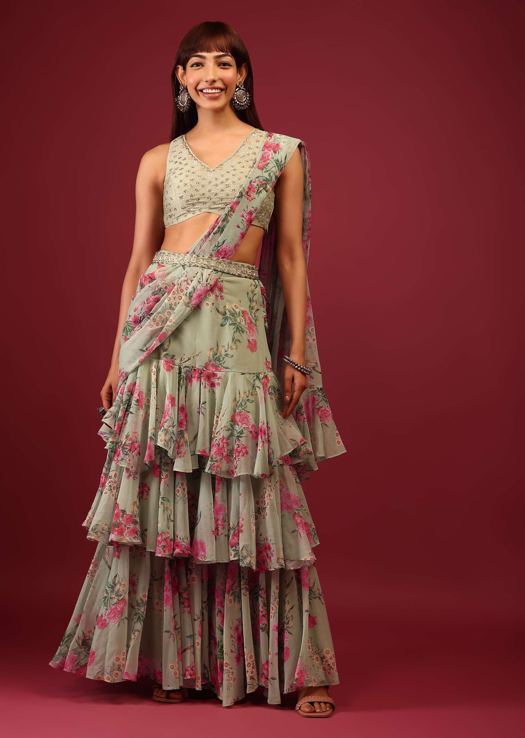 green_floral_print_pleated_saree_in_layered-sg104027_4_e07a70ed-e7dd-4fad-8331-f375fce6c9ae.jpg