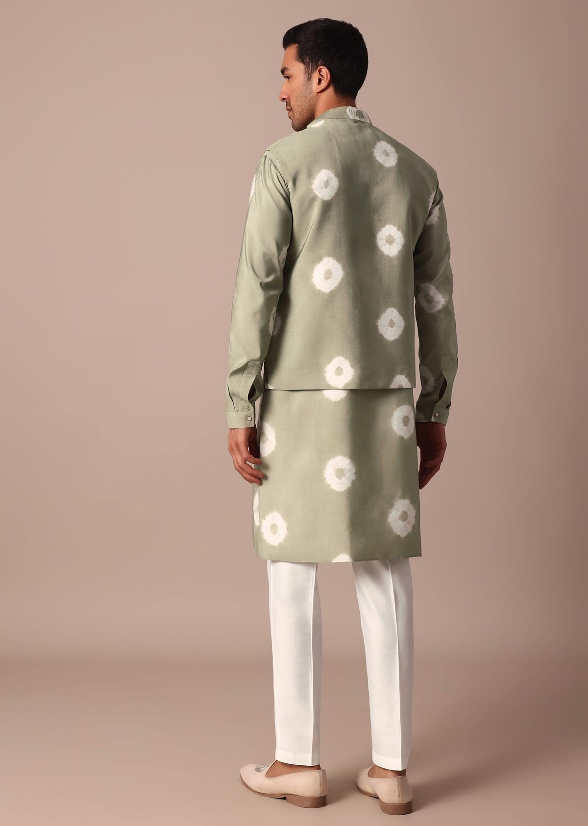 green_jacket_kurta_set_with_printed_motifs-sg208869_3_576b3780-aaf7-439b-9df1-7152aa25ace7.jpg