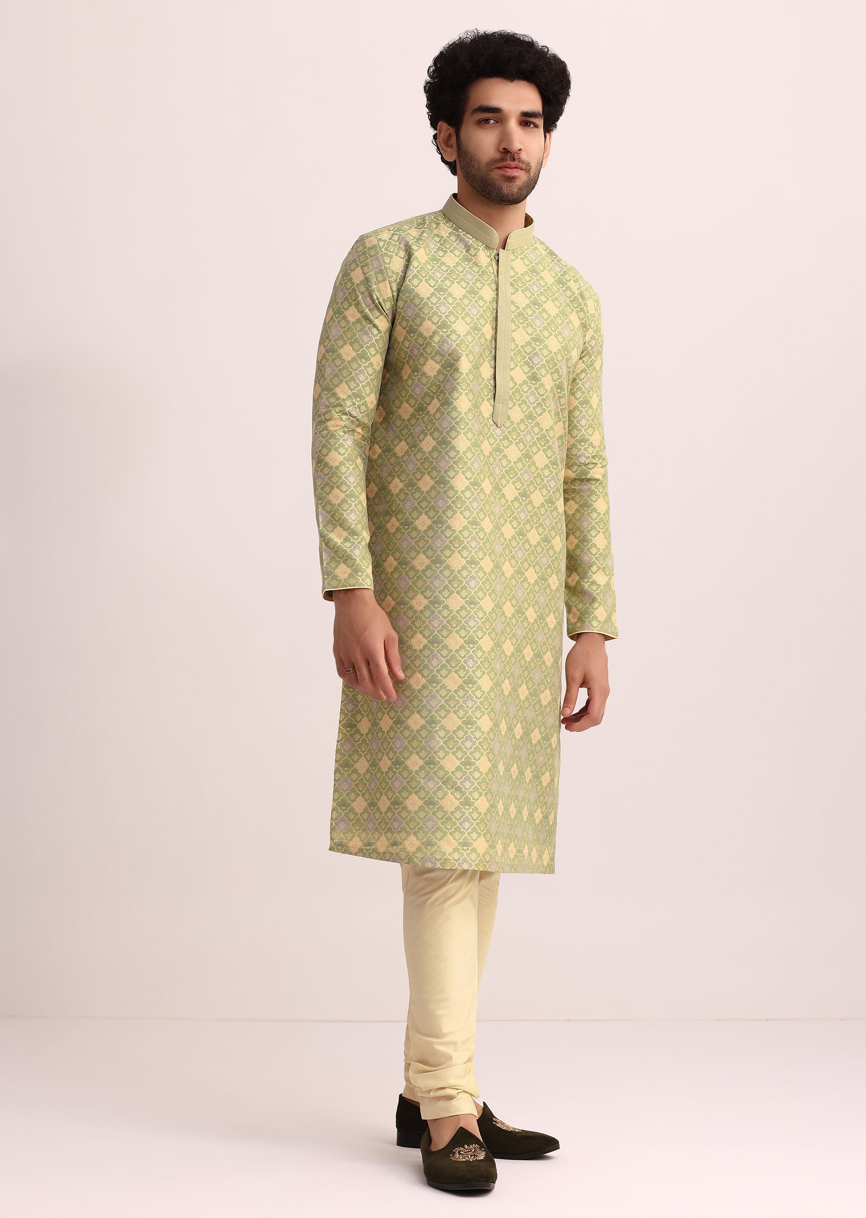 green_kurta_set_with_foil_print-sg246208_2_5f8c1d32-752d-41fa-914c-0ef9e8a56797.jpg
