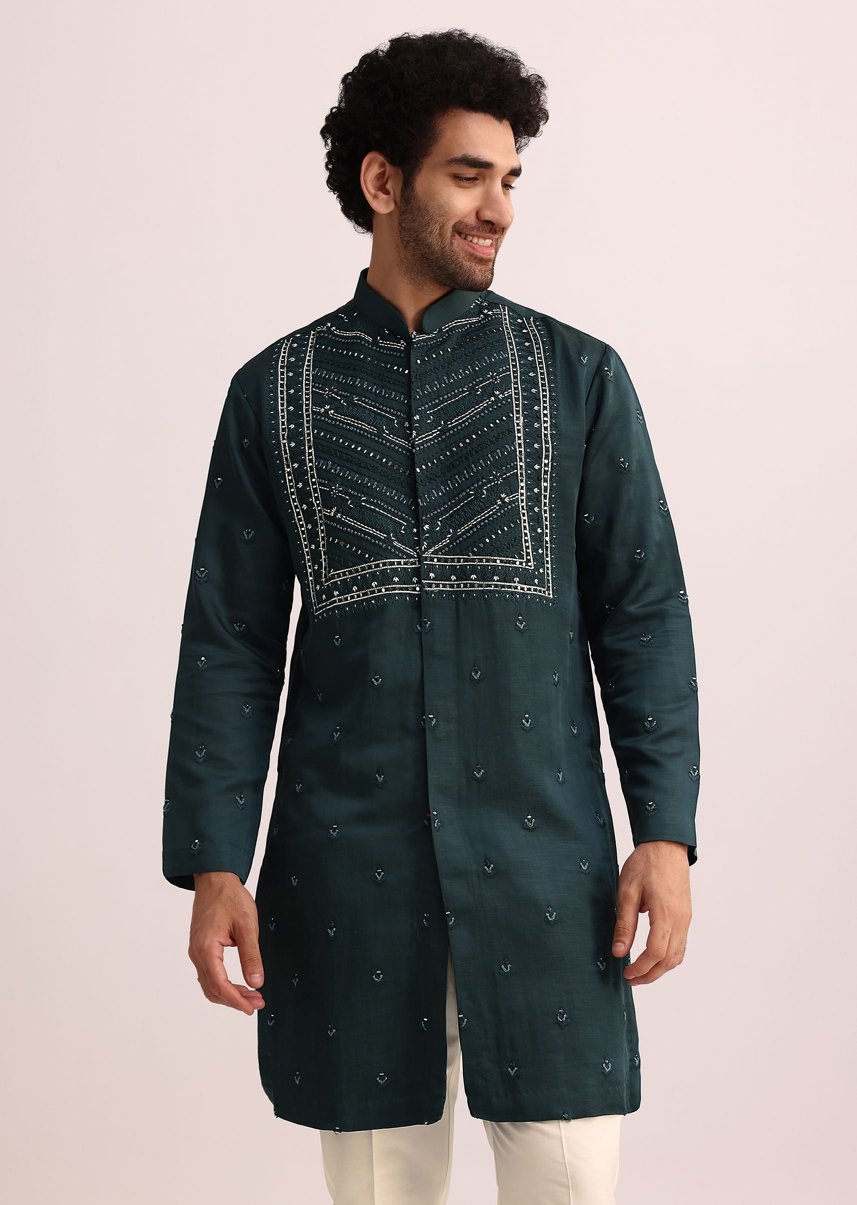 green_mirror_embellished_kurta_set_with_dupatta-sg246616_3_3b450c73-e9a8-482b-98e5-e3b045cdcf8c.jpg
