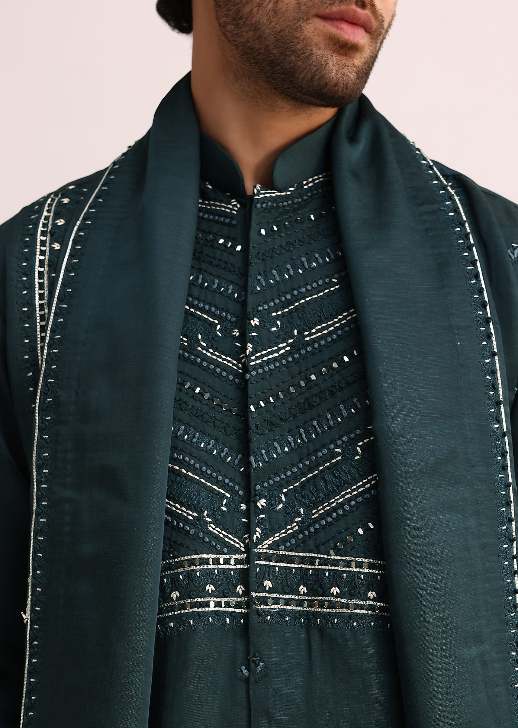 green_mirror_embellished_kurta_set_with_dupatta-sg246616_8_6600d4b8-68d4-4448-bbf6-81f07677ffd6.jpg