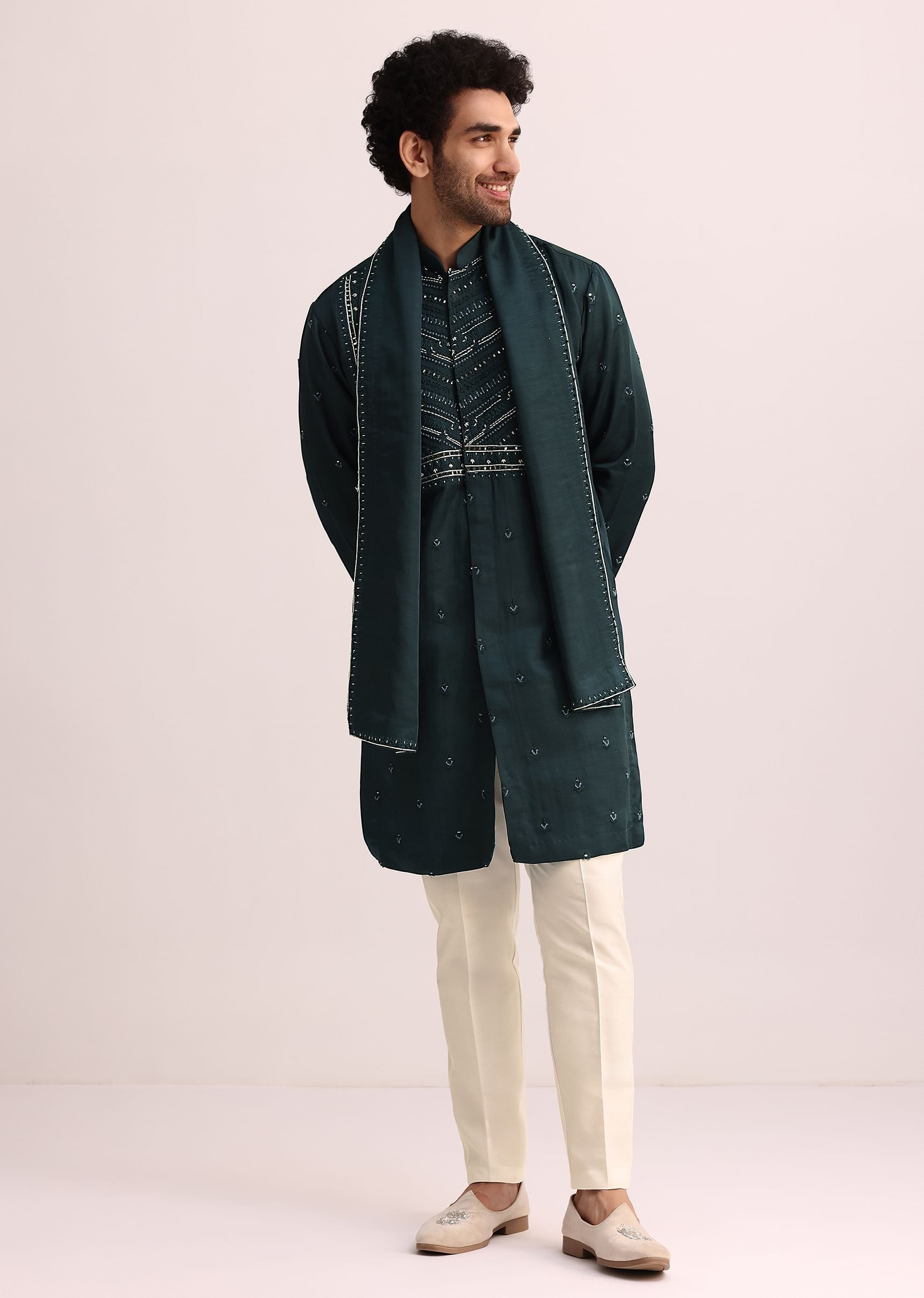 green_mirror_embellished_kurta_set_with_dupatta-sg246616_9_98060aa7-b93c-4fc5-b349-626da864bd13.jpg