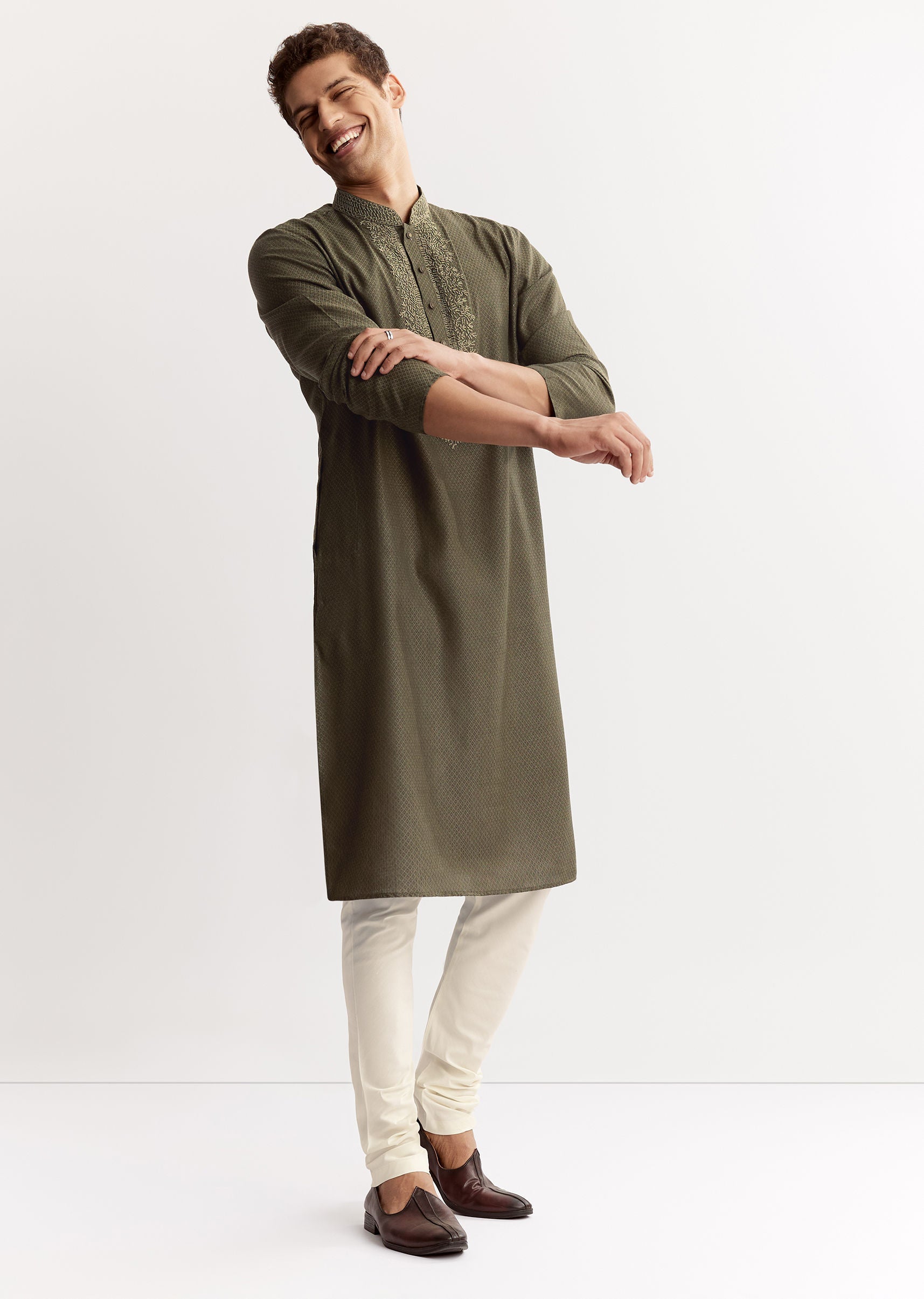 green_silk_kurta_set_with_resham_and-sg311688-1_4.jpg