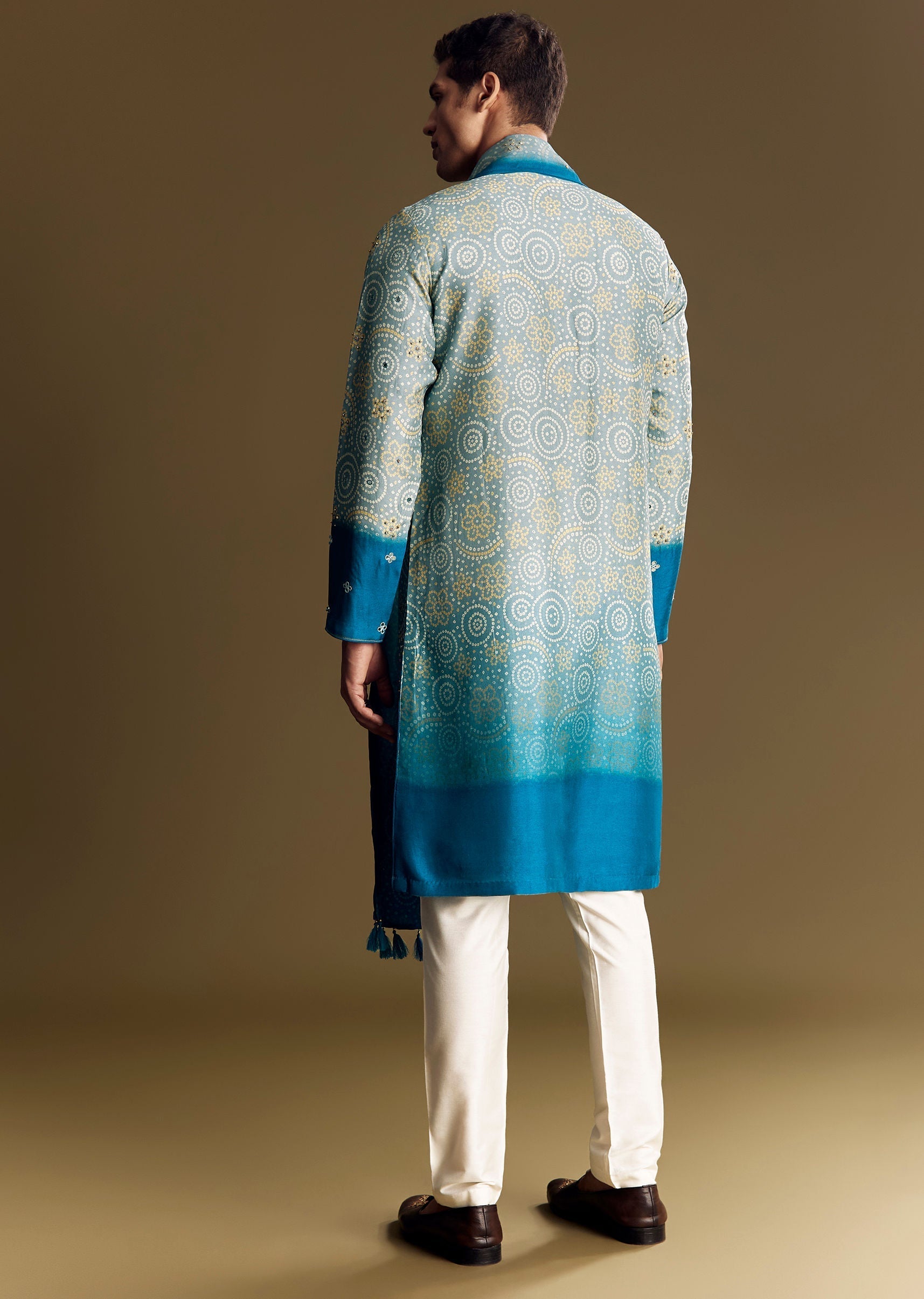 grey-ombre-rawsilk-kurta-set-with-mirror-embellishments-sg329422-5_c19828f4-22a4-4f38-acf7-3ad3e4470e8d.jpg