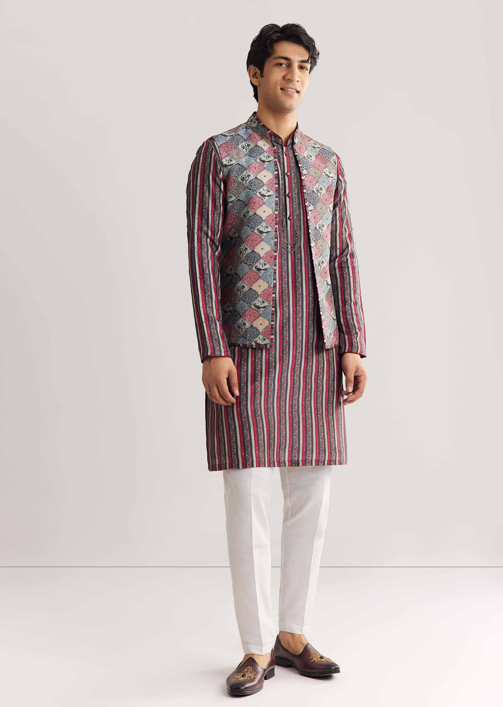 grey-rawsilk-jacket-kurta-set-with-cut-dana-and-stone-sg323416-4_fa126a02-77c8-4305-82f2-51b05fa844a2.jpg