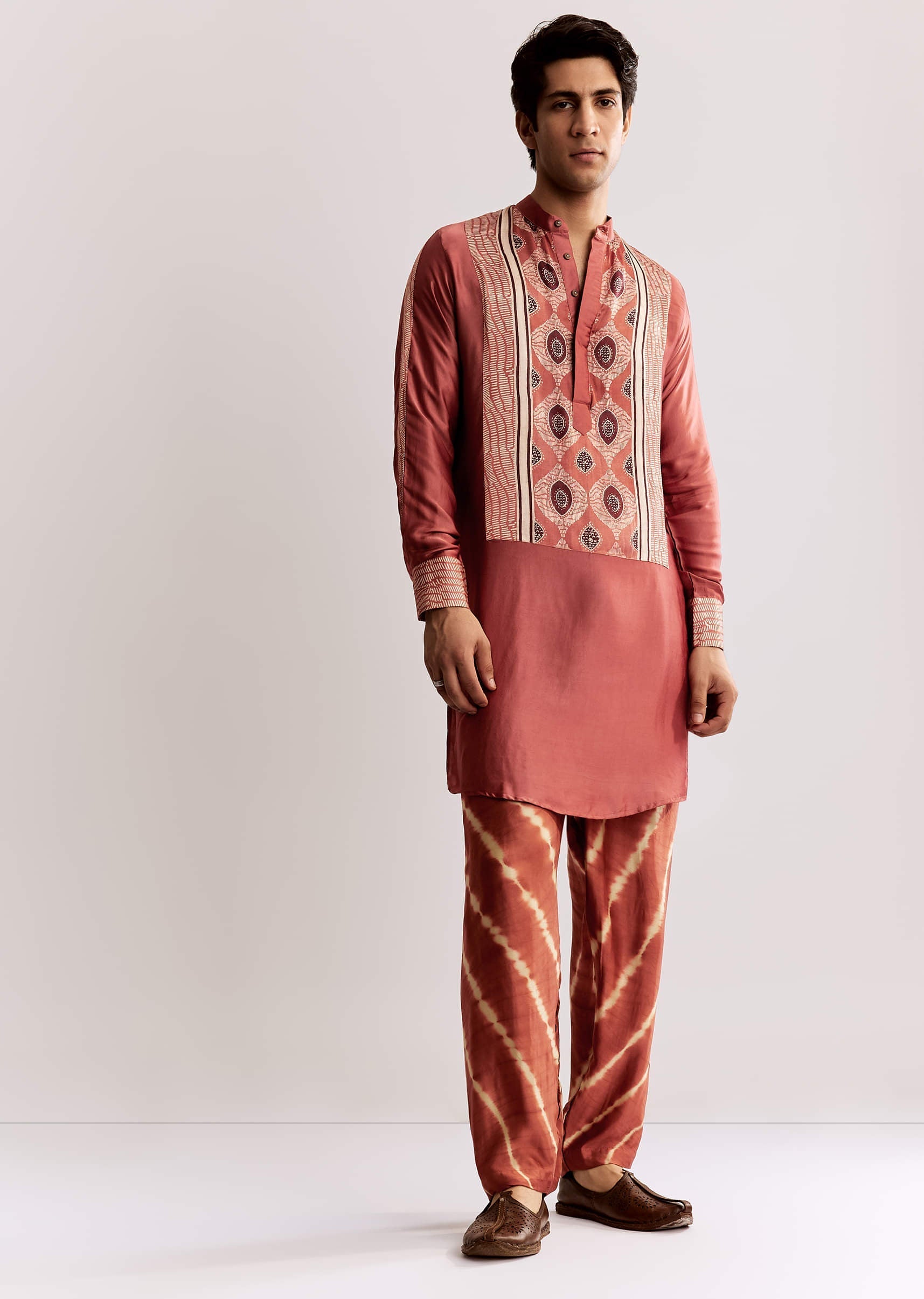 grey-silk-kurta-set-with-ajrakh-print-sg318111-4_2f32e63f-7341-4f26-b1c9-a15a0bc85637.jpg