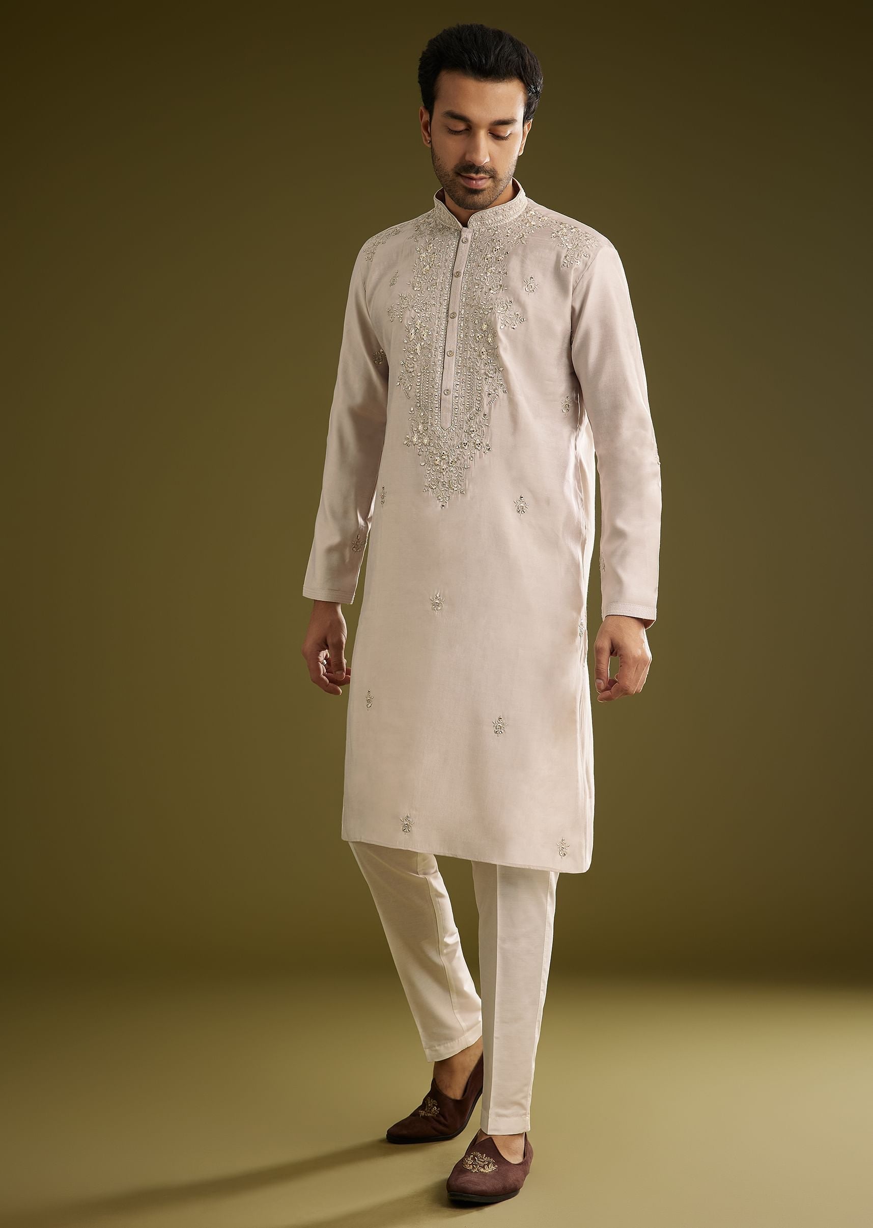 grey-silk-kurta-set-with-mirror-and-thread-work-sg263071-4_a242f6ee-29b8-41c6-b19a-7280a357cc88.jpg