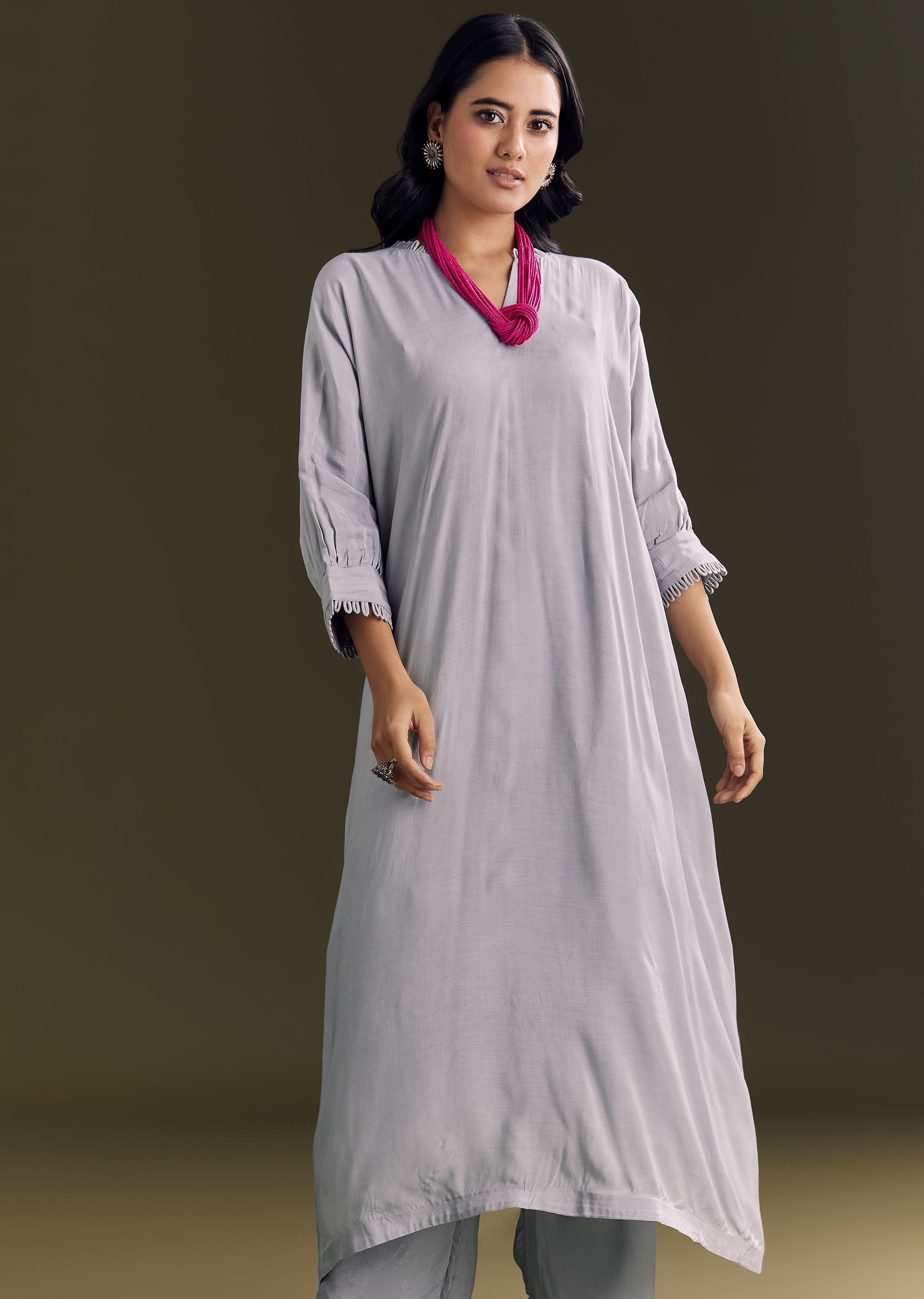 grey-solid-kurta-pant-set-with-pink-beaded-neckpiece-sg312855-1_069e1653-3019-4a1e-87b8-e71da9423a70.jpg