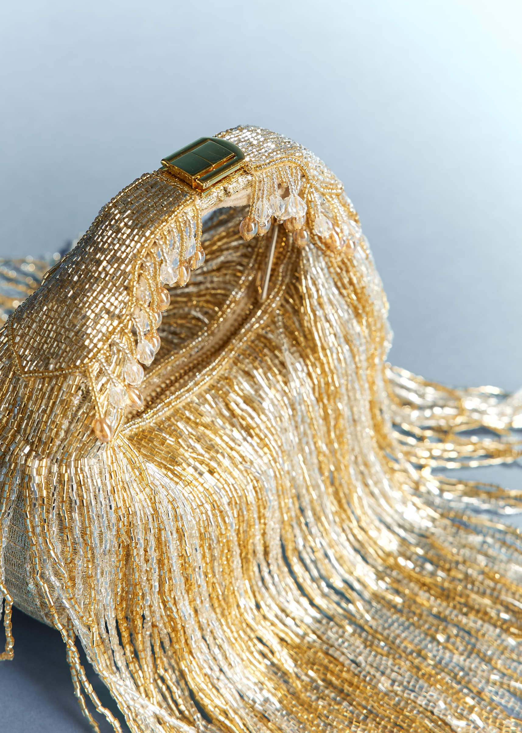 grey_and_silver_potli_with_tassel-sg329671-1-nosto_2.jpg