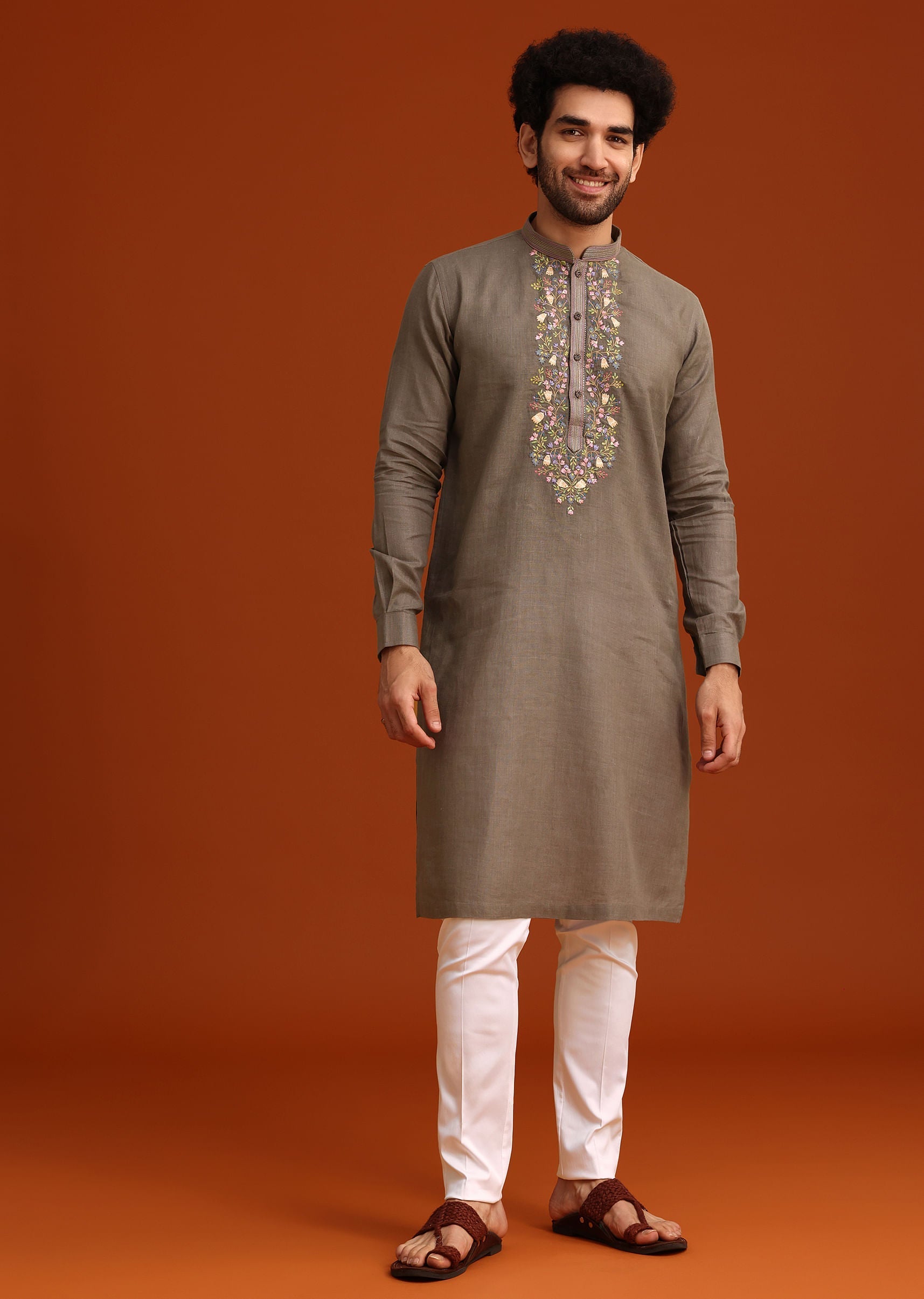 grey_linen_floral_resham_hand_embroidered-sg273160_4_d5141b01-8e84-4c01-8984-50af618015b2.jpg
