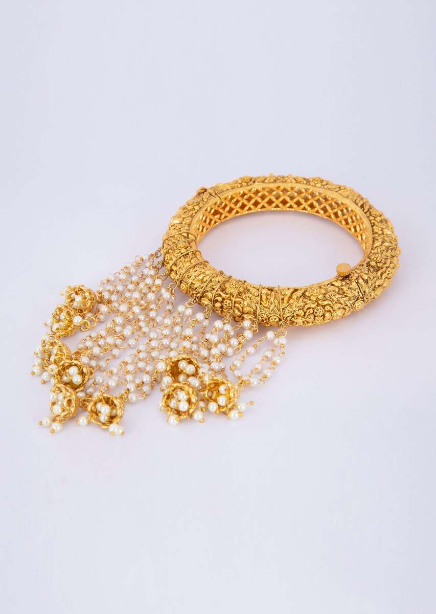 heavy-metal-coated-shiny-golden-kada-with-multi-layer-nano-moti-strings-with-jhumkas-only-on-kalki-484036_4_4b27288f-cde2-4db3-bbba-38bc675ac627.jpg