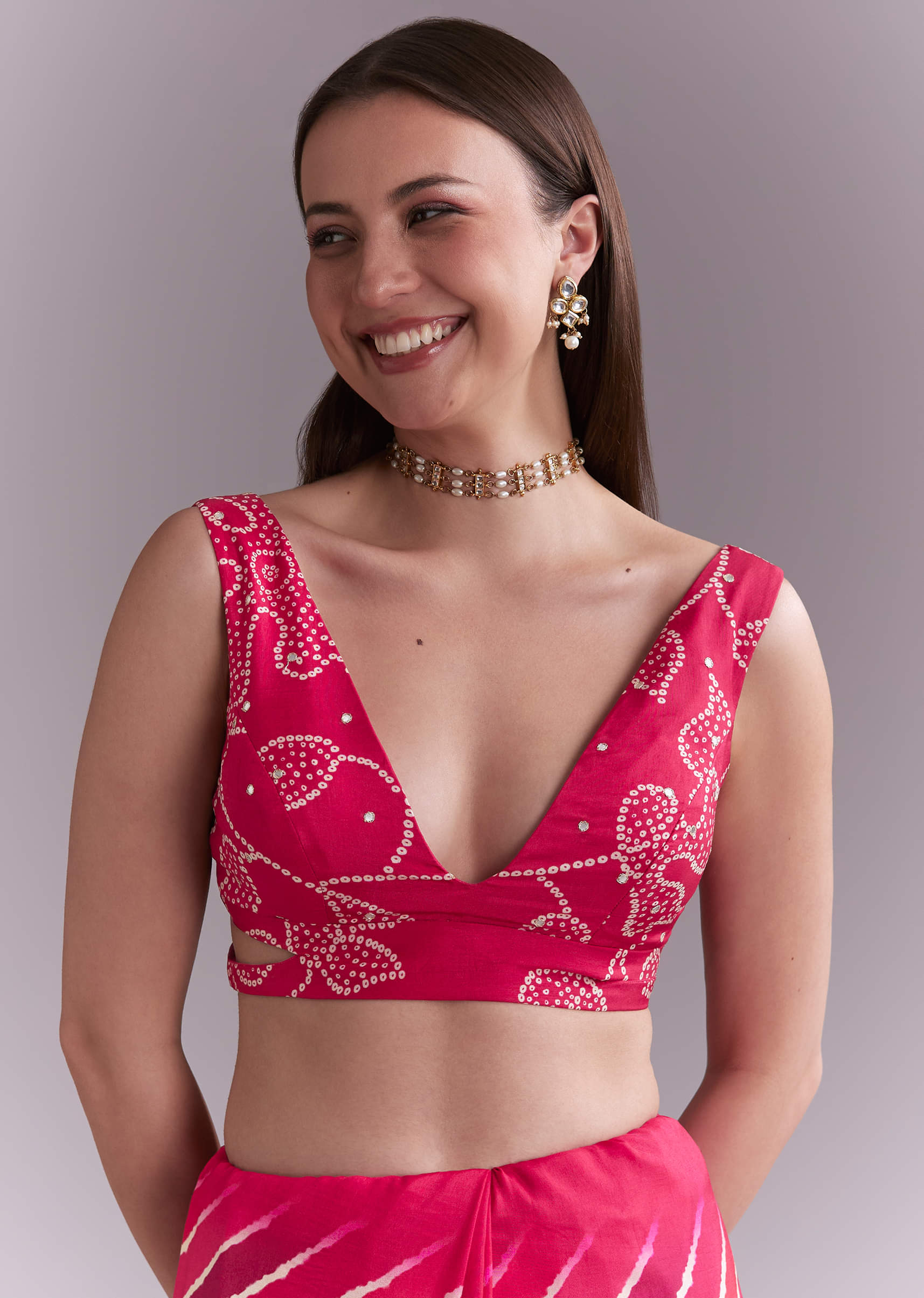 hot-pink-chinon-saree-with-leheriya-print-and-mirror-work-sg351946-7.jpg