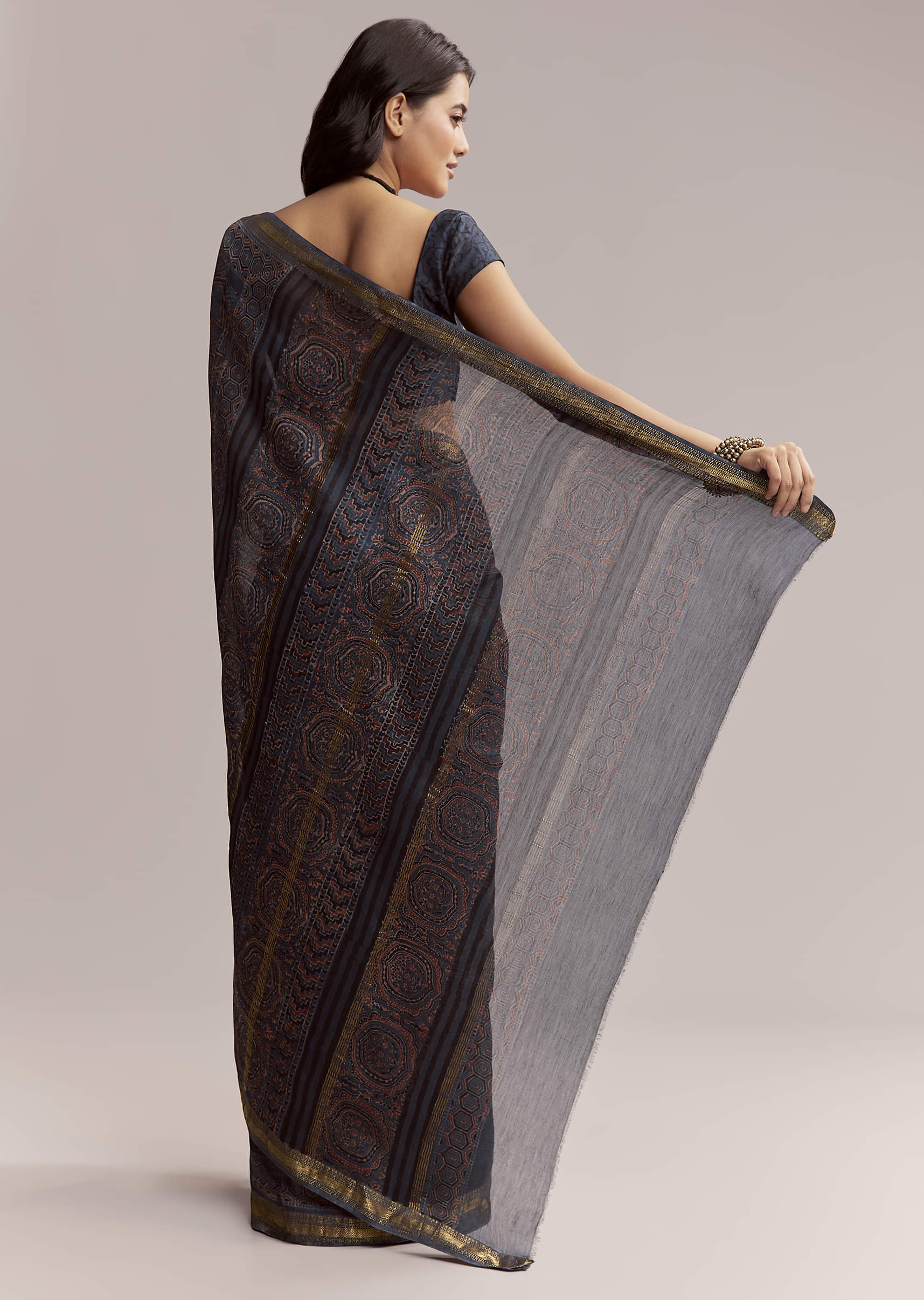 ink-blue-linen-printed-saree-with-hand-block-ajrakh-leaf-print-sg311992-6.jpg