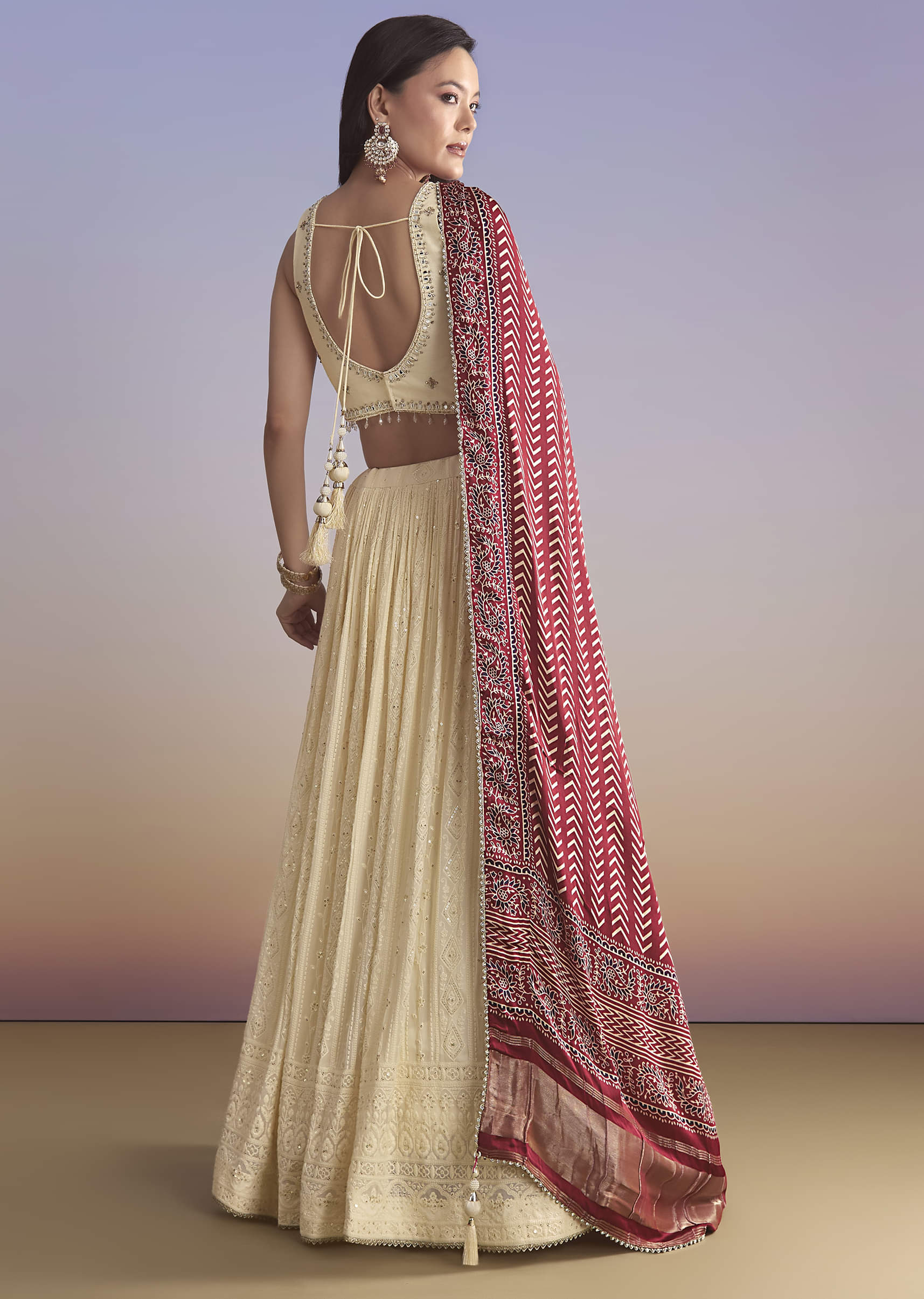 ivory-georgette-bridesmaid-lehenga-with-lucknowi-chikankari-and-mirror-work-sg344824-2.jpg