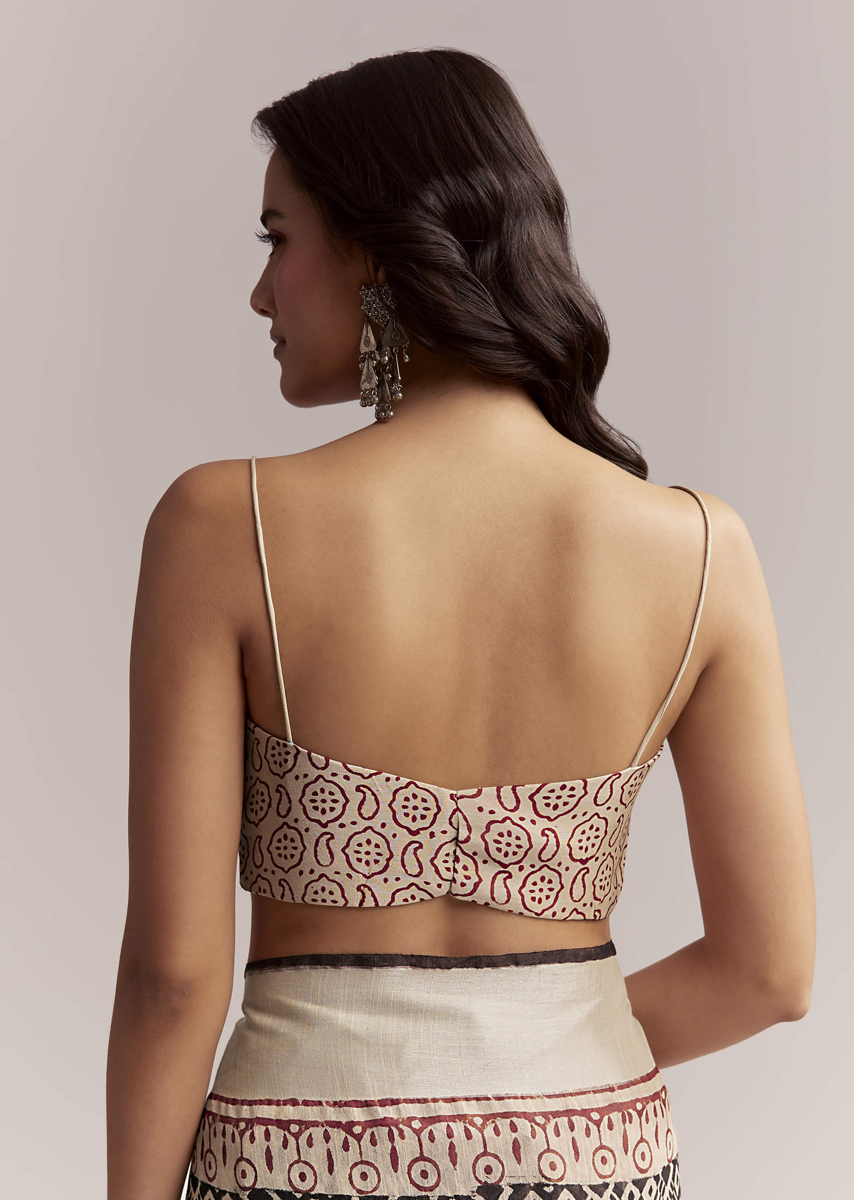 ivory-linen-printed-saree-with-authentic-ajrakh-print-sg312204-8.jpg