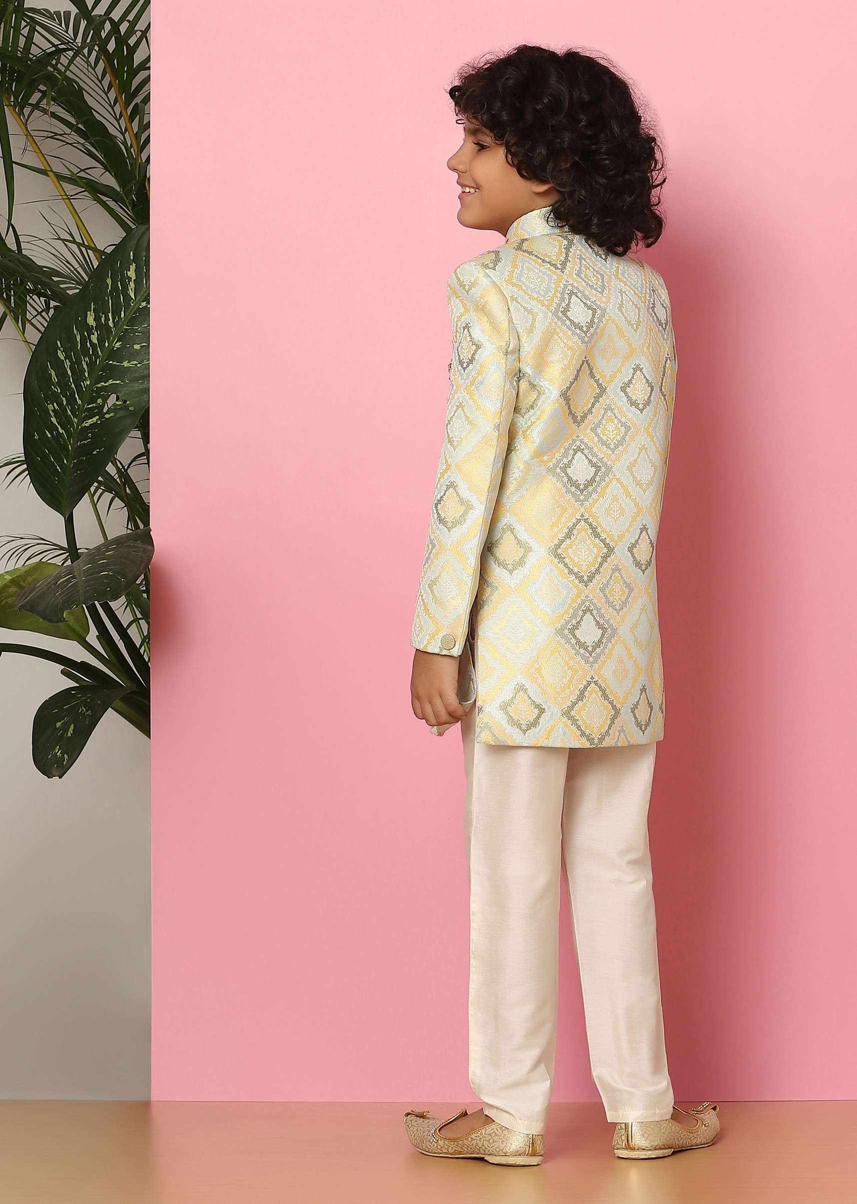 kalki_afterglow_yellow_sherwani_set_in_raw_silk-sg138155_5_603a7de9-04c1-4d4c-a3ce-1f8cb64f949e.jpg