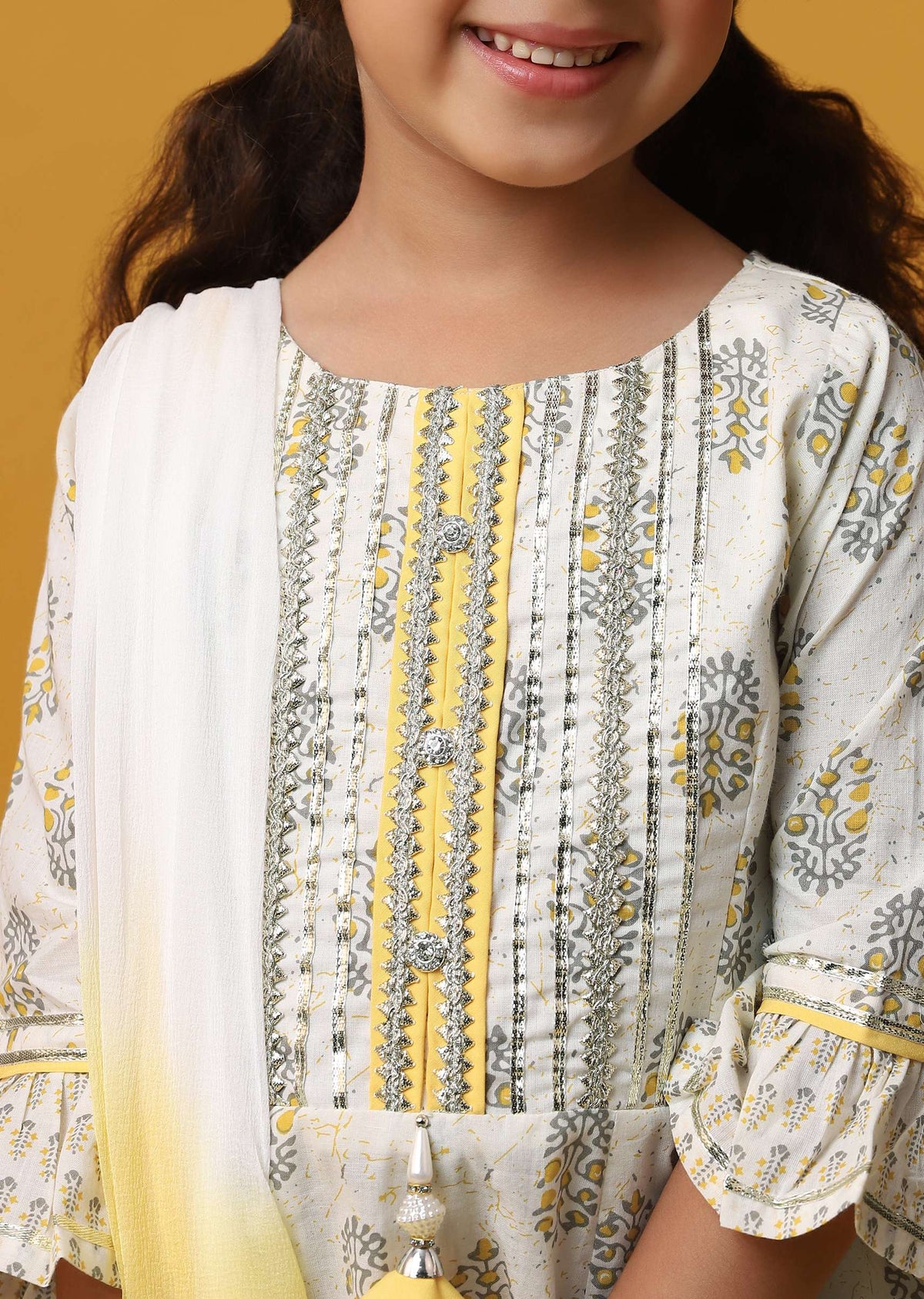 kalki_beige_cream_printed-sg157020_5_a0a2dc4e-a145-4318-8fa1-699360f68e36.jpg