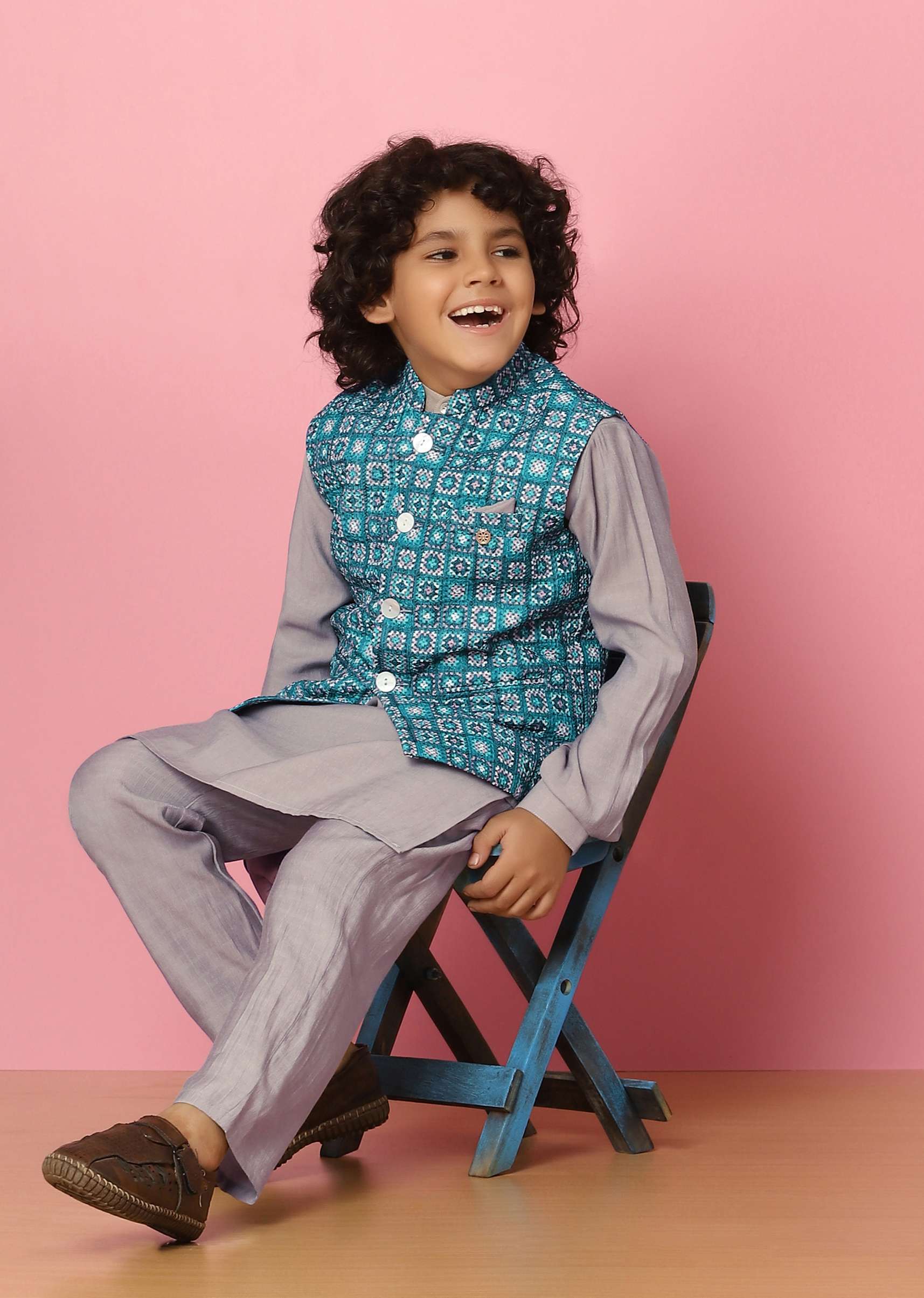 kalki_blue_bandi_jacket_and_kurta_set_in_silk-sg137861_3_61f06ef5-8189-45e9-a2b1-d64638571ca9.jpg
