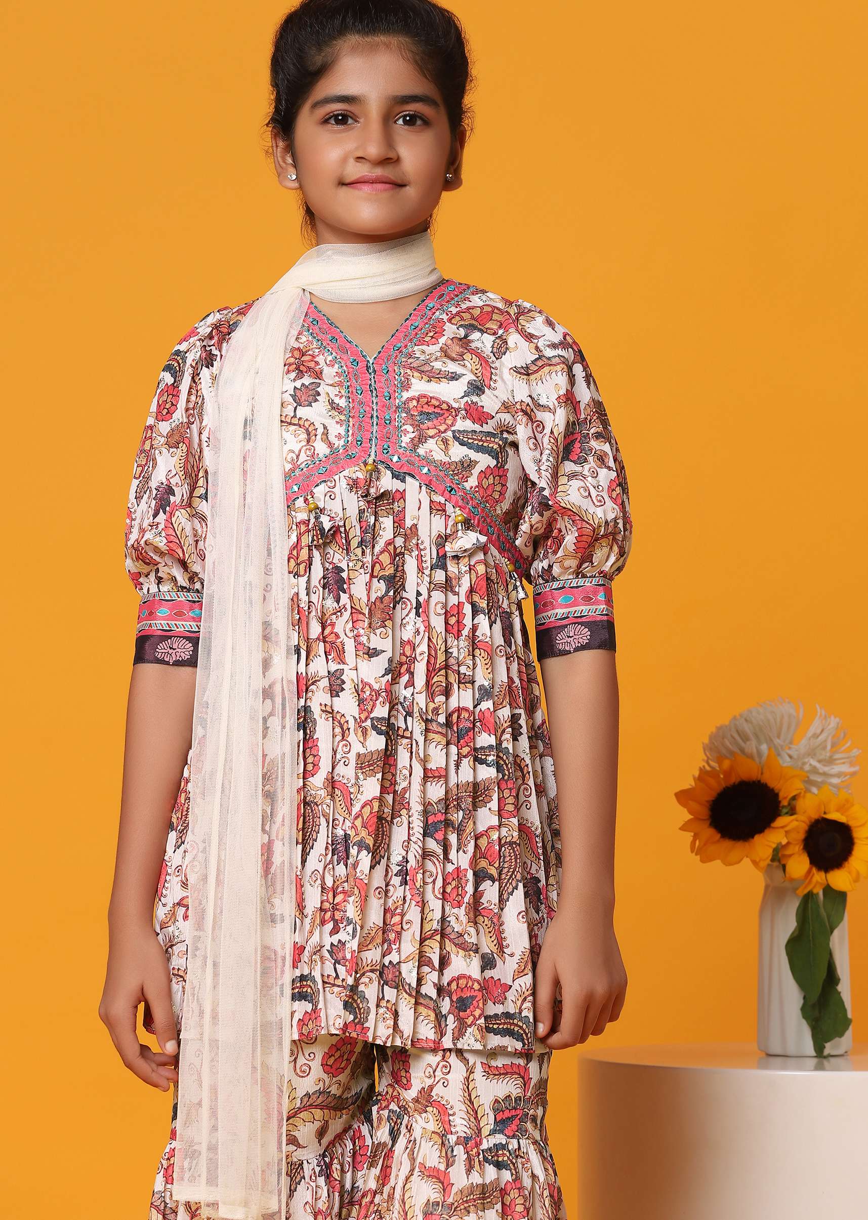 kalki_cream_white_printed-sg155570_4_51828b46-7715-4c0c-9883-7123668a1815.jpg