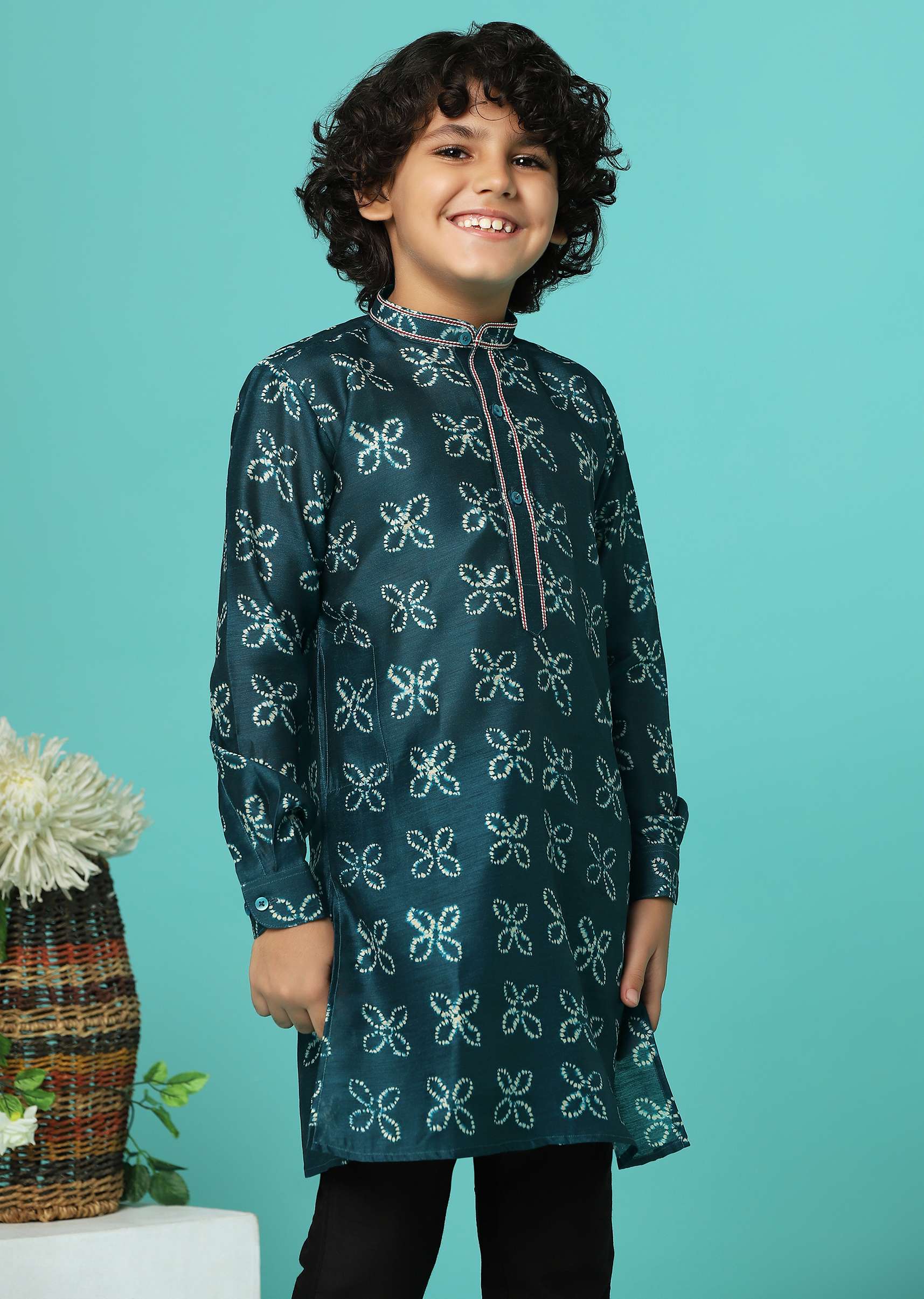 kalki_deep_green-sg137868_7_7_10_7a043952-e157-4ec6-9568-2e8743cce3fb.jpg