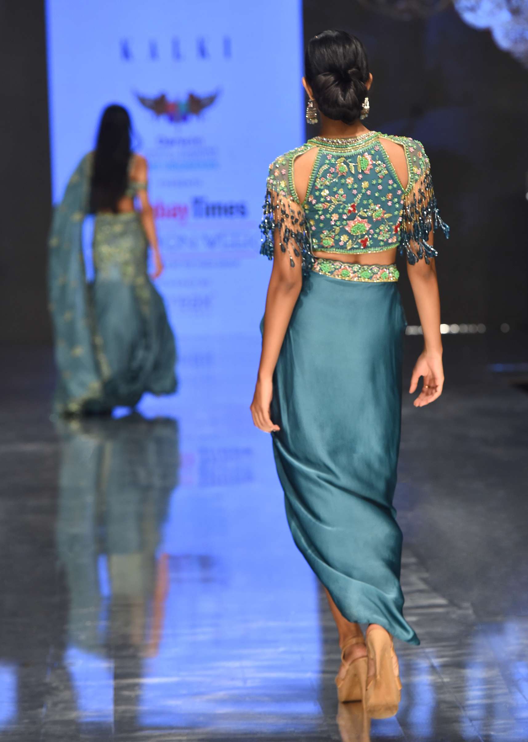 kalki_deep_jungle_green_dhoti_crop_top_set_in_satin_organza-sg127257_2_b14b359a-4dca-4f86-93da-9a19acbfde2e.jpg