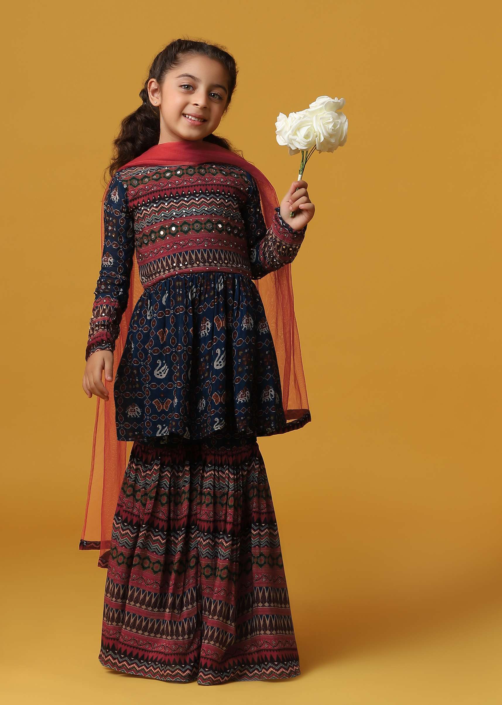 kalki_peacock_blue-sg161509_5_9e46ddca-5589-43bb-84d5-86029ae64104.jpg