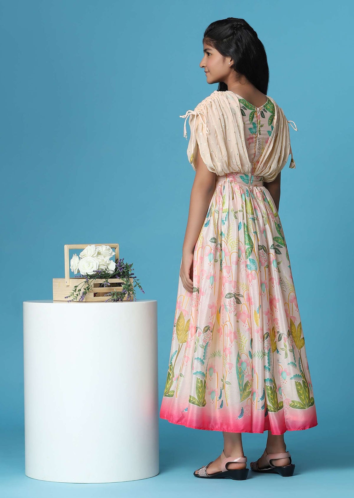 kalki_petal_pink_gown-sg155569_8_590983a6-edb4-4d14-b34b-bec857cd5cef.jpg