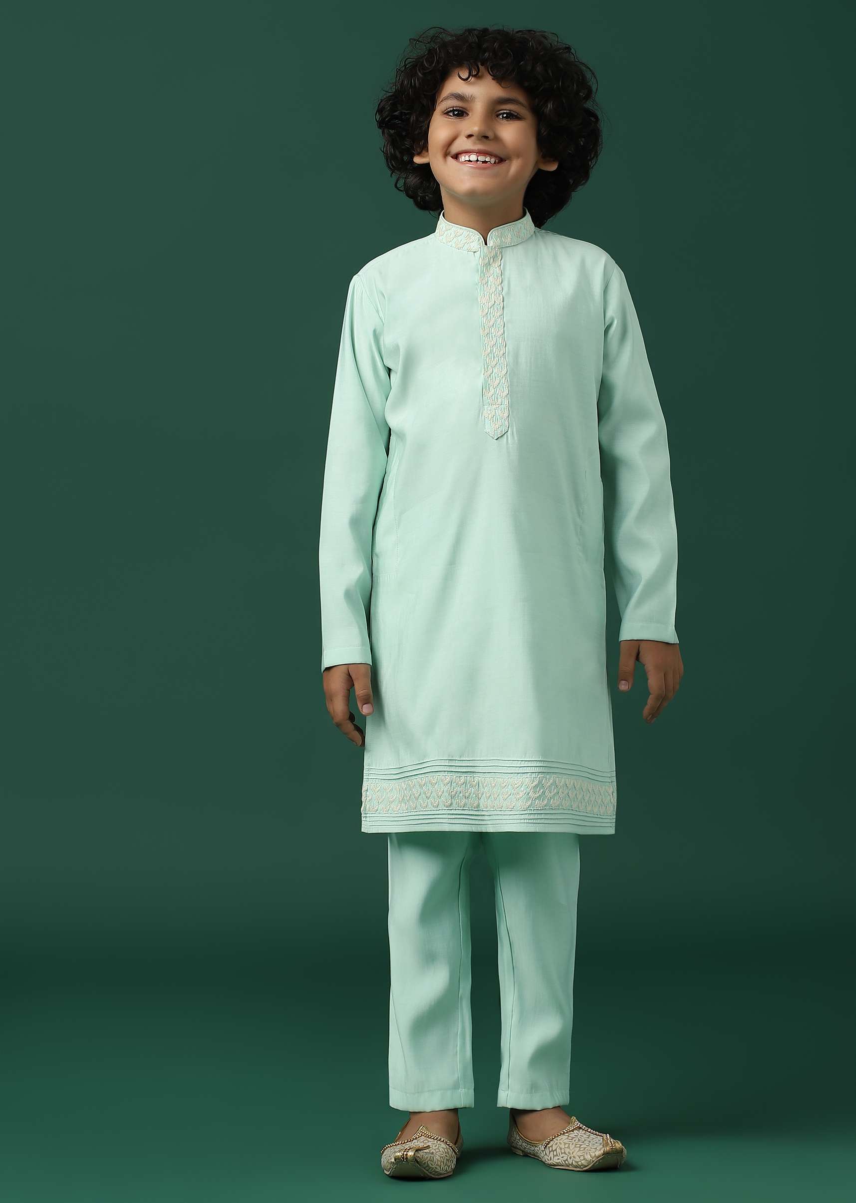 kalki_sky_blue_sherwani_set_in_silk-sg154813_8_31178797-45b9-4b50-9f3d-a1d8d8e51549.jpg