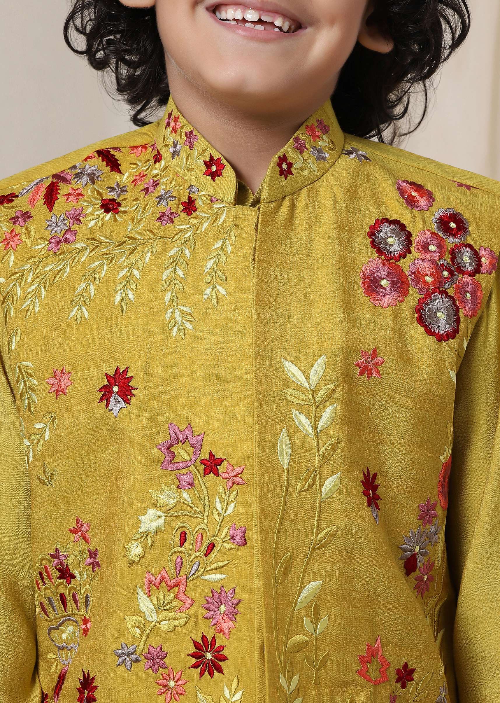 kalki_sulphur_yellow_embroidered_bandi-sg137657_1_3a9dbb9e-4c6a-49cb-a81e-22ef01cf20f7.jpg