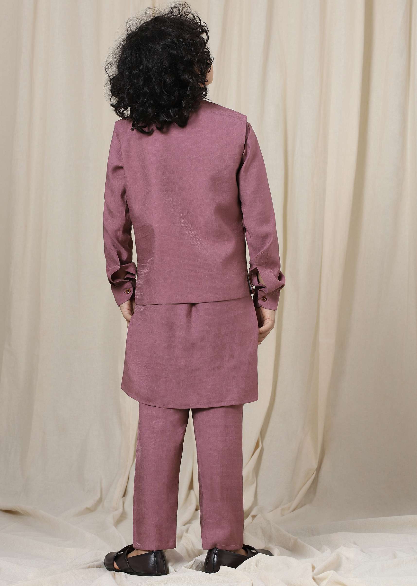 kalki_wistful_mauve_purple_embroidered-sg137671_6_85cbcf58-d5b9-4b26-b52a-e4d16ac6373e.jpg