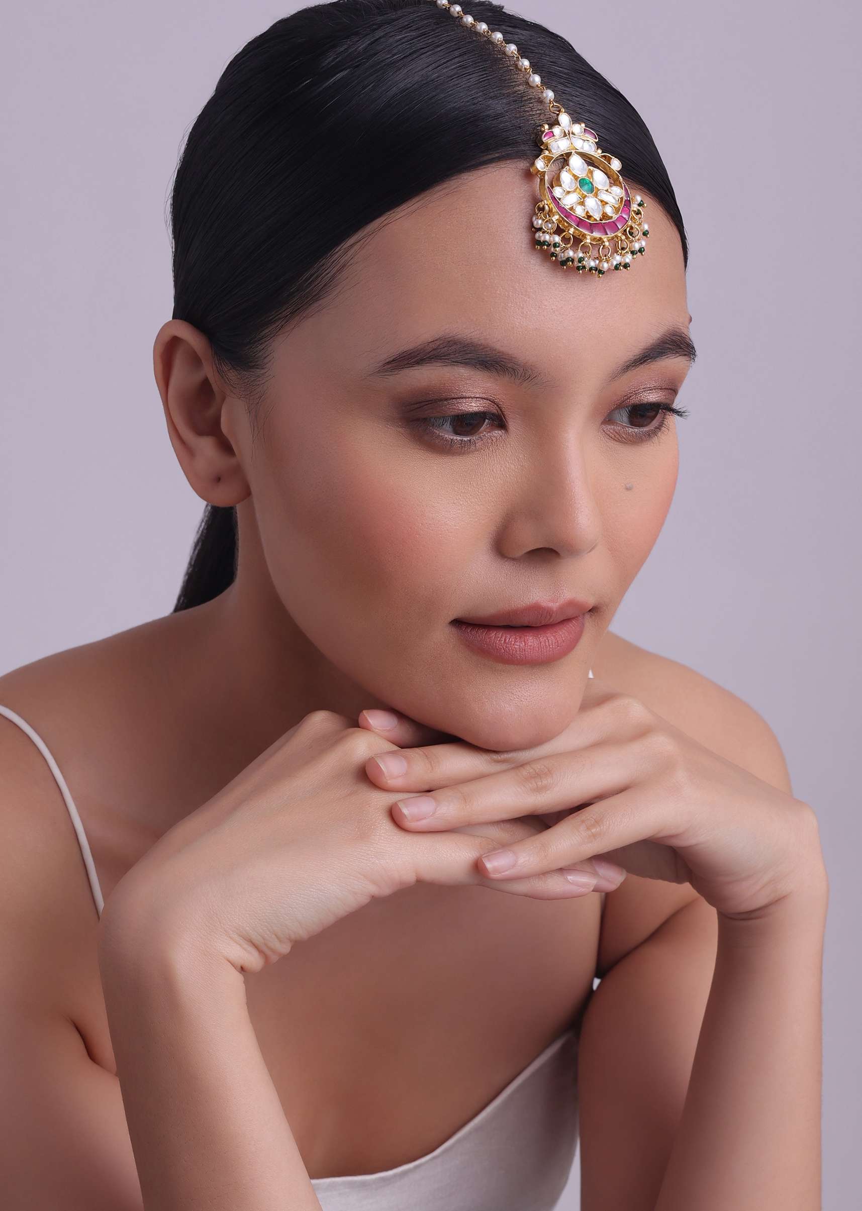 kundan_mangtikka_with_ruby_and_emerald_stones-sg145775_2_8c87ffdf-82e8-46e5-aecd-3dc8fc004ca4.jpg