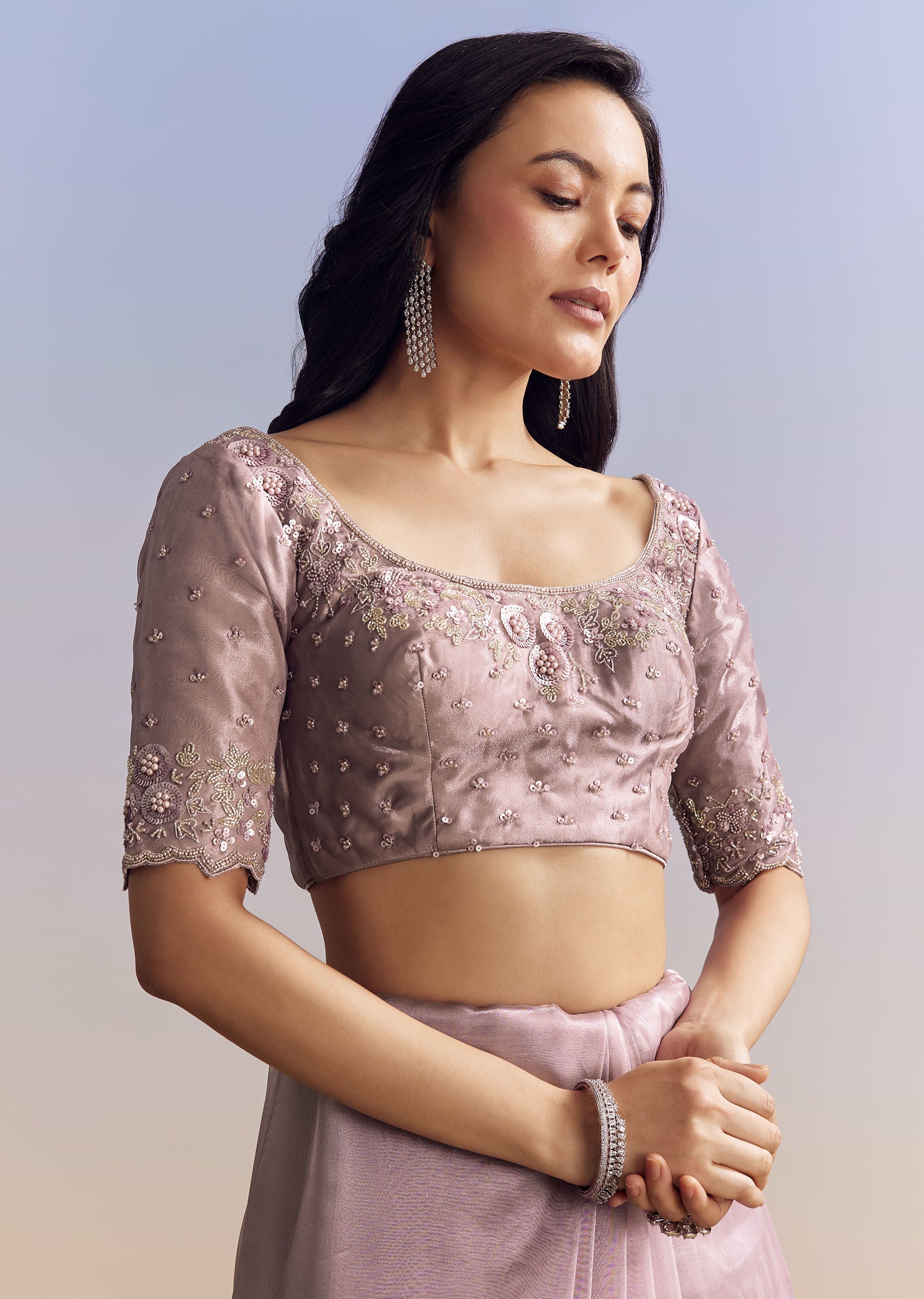 lavender-tissue-saree-with-floral-jaal-sg319939-7_a1520eba-b73e-4fff-8a76-0e44aec72344.jpg