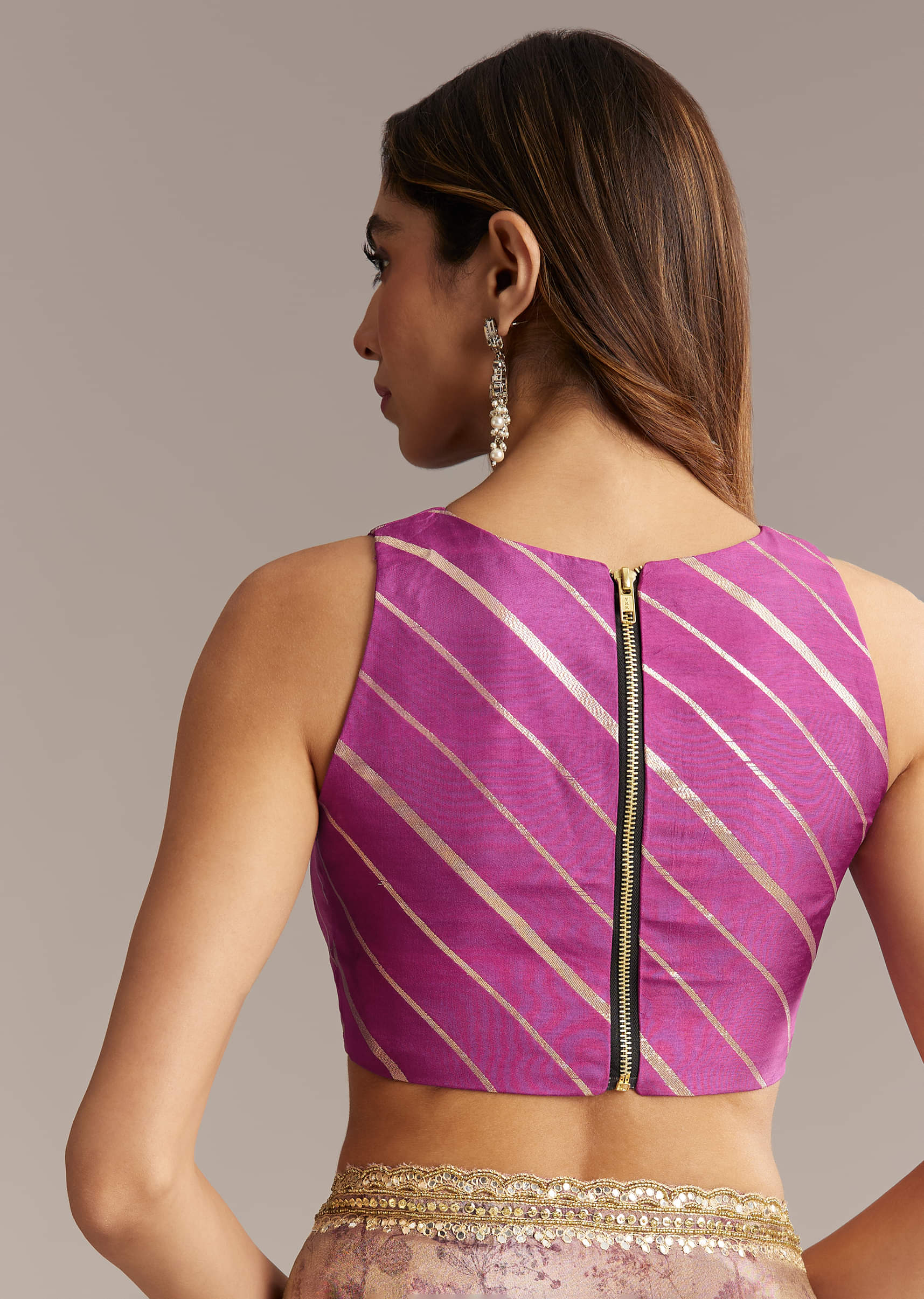lavender-tissue-saree-with-mirror-and-cutdana-embroidery-sg327421-8.jpg