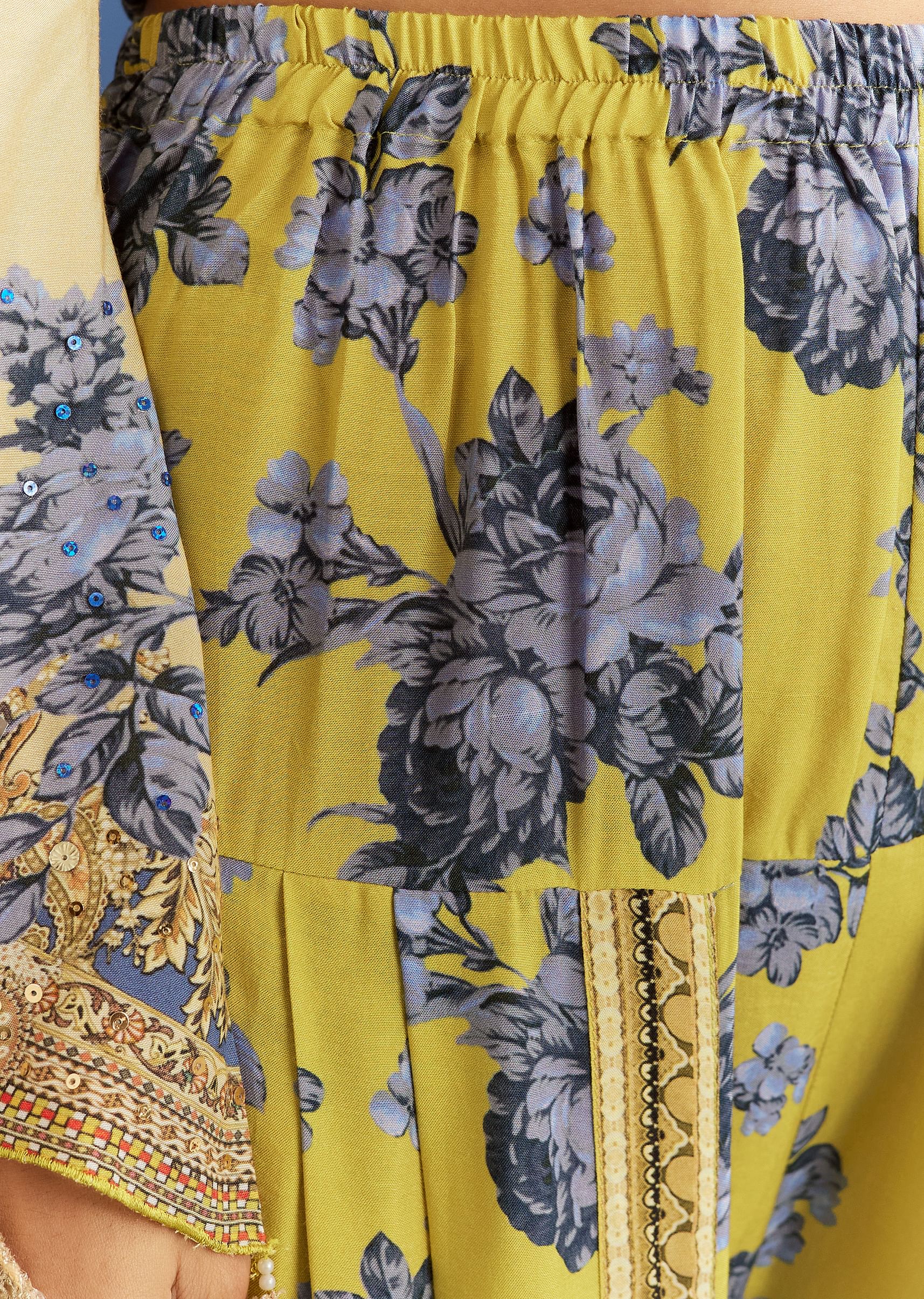 light-lime-green-cotton-muslin-kurta-with-floral-print-dhoti-sg312963-6_3290225f-4c64-4bc0-8229-e7990999df41.jpg