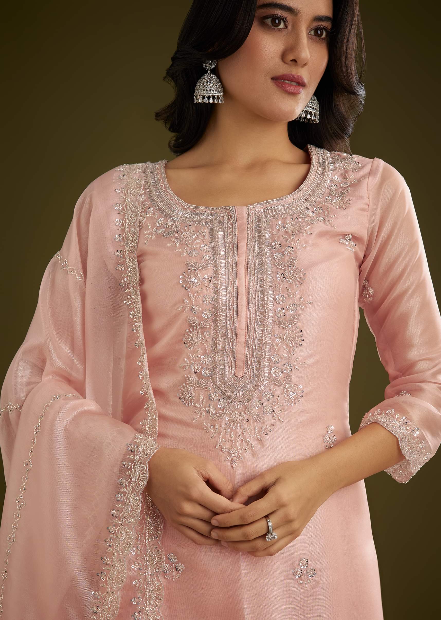 light-peach-tissue-cut-dana-beads-kurta-set-with-embroidered-dupatta-sg225834-3_b516080b-413e-4b48-9af0-f09f6df6fd51.jpg