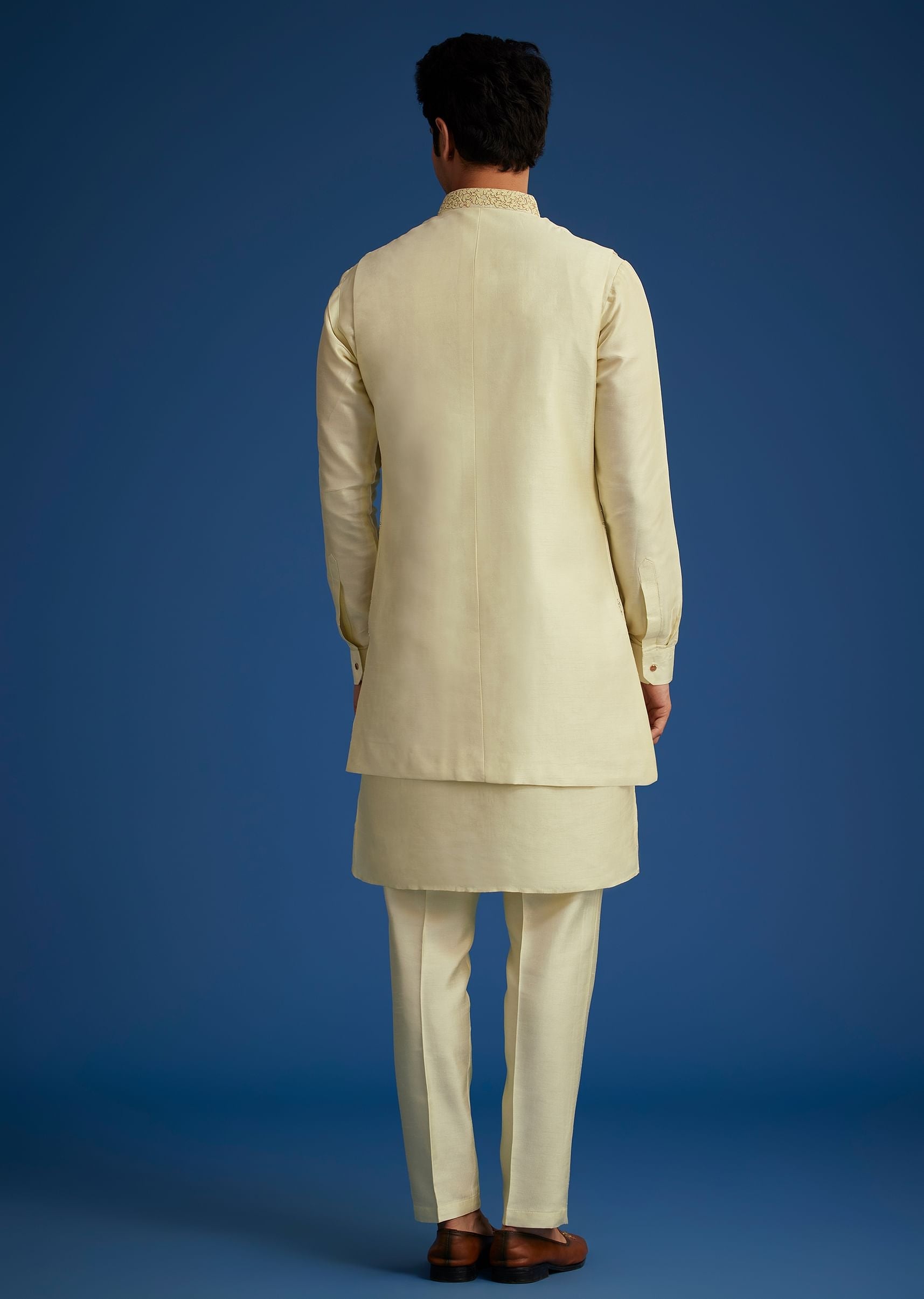 light-pista-silk-kurta-set-with-thread-and-mirror-work-jacket-sg259733-5_9aa76f50-691f-48f9-97bd-d5bbeb71996c.jpg