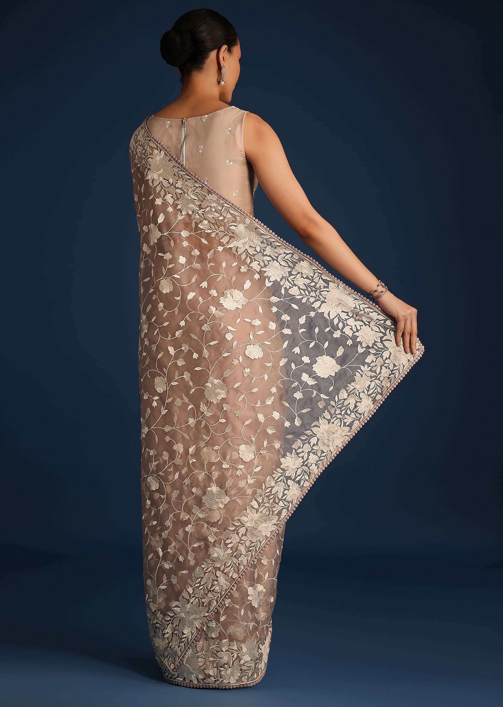 light_brown_organza_resham_thread_embroidered_saree-sg261618_10_916ab626-91b1-46be-b31c-e4331b14f931.jpg