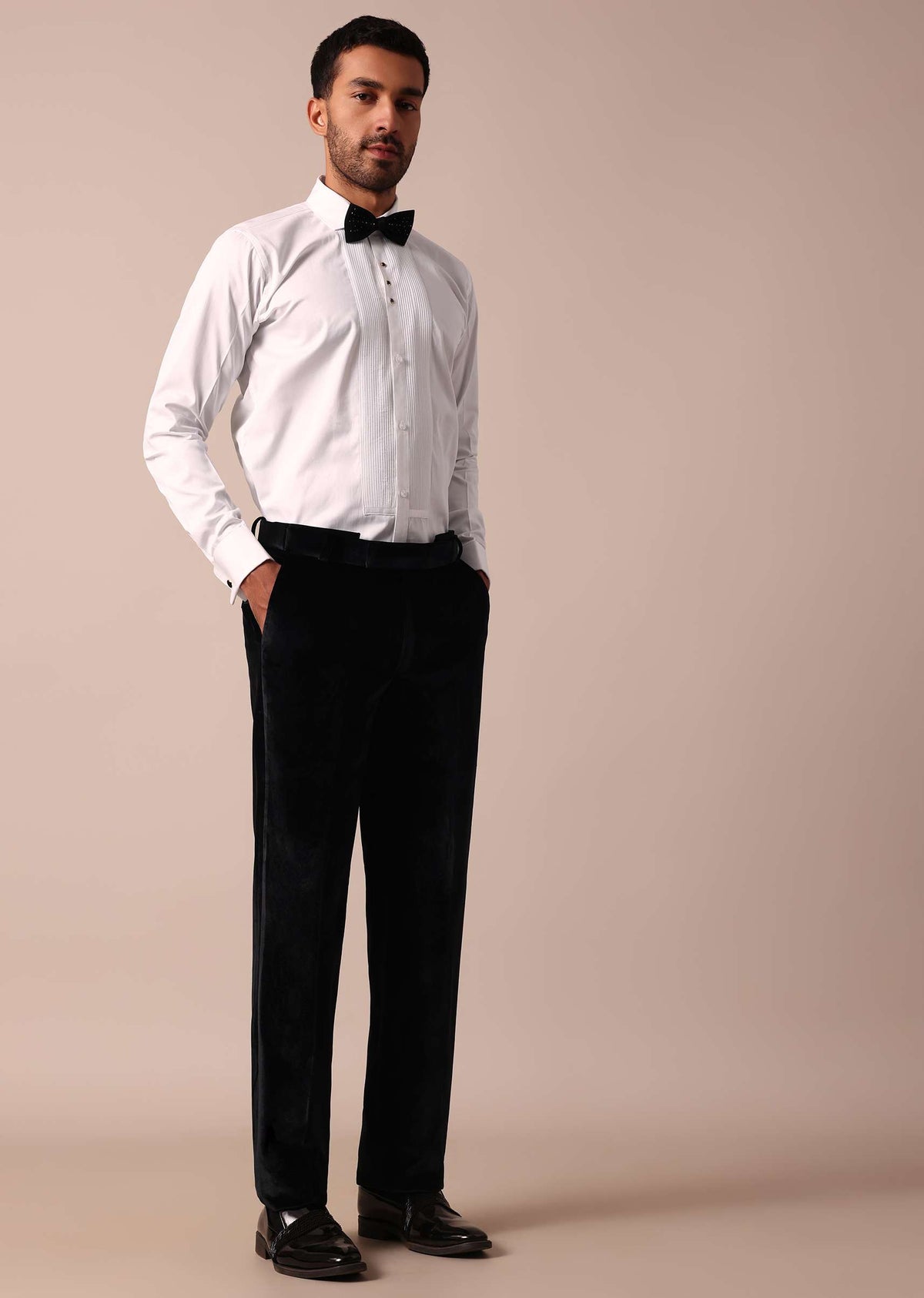luxe_black_tuxedo_for_men-sg203649_9_d82e58cb-bc43-41ff-a39f-b0f1675d19f6.jpg