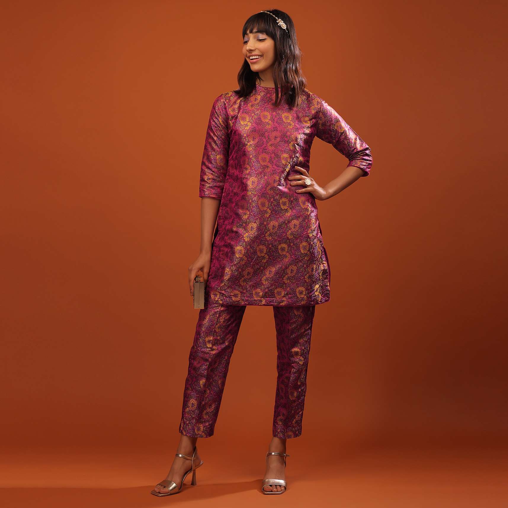 magenta_haze_purple_banarasi_brocade_short-sg100399_3.jpg