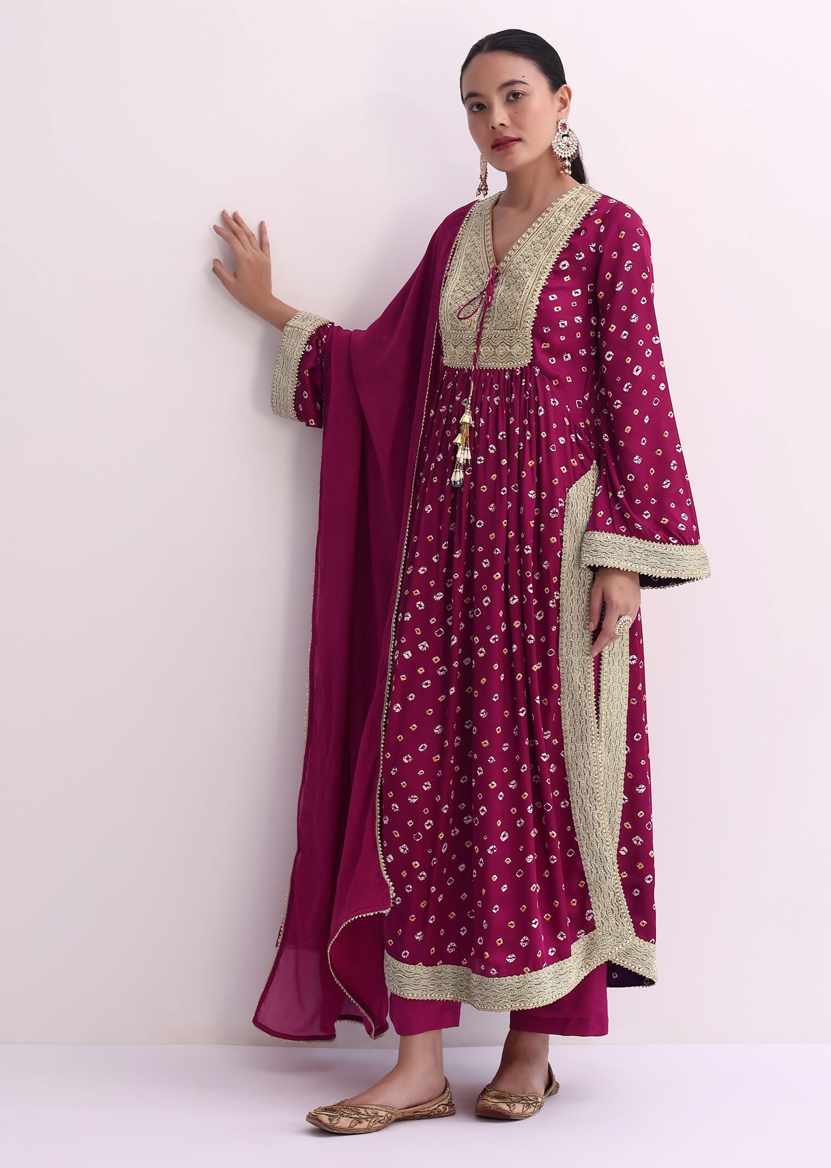 magenta_pink_bandhani_print_kurti_pant_set_with_dupatta-sg223754_8_182add53-5423-488e-9de7-a4f9e0acad79.jpg