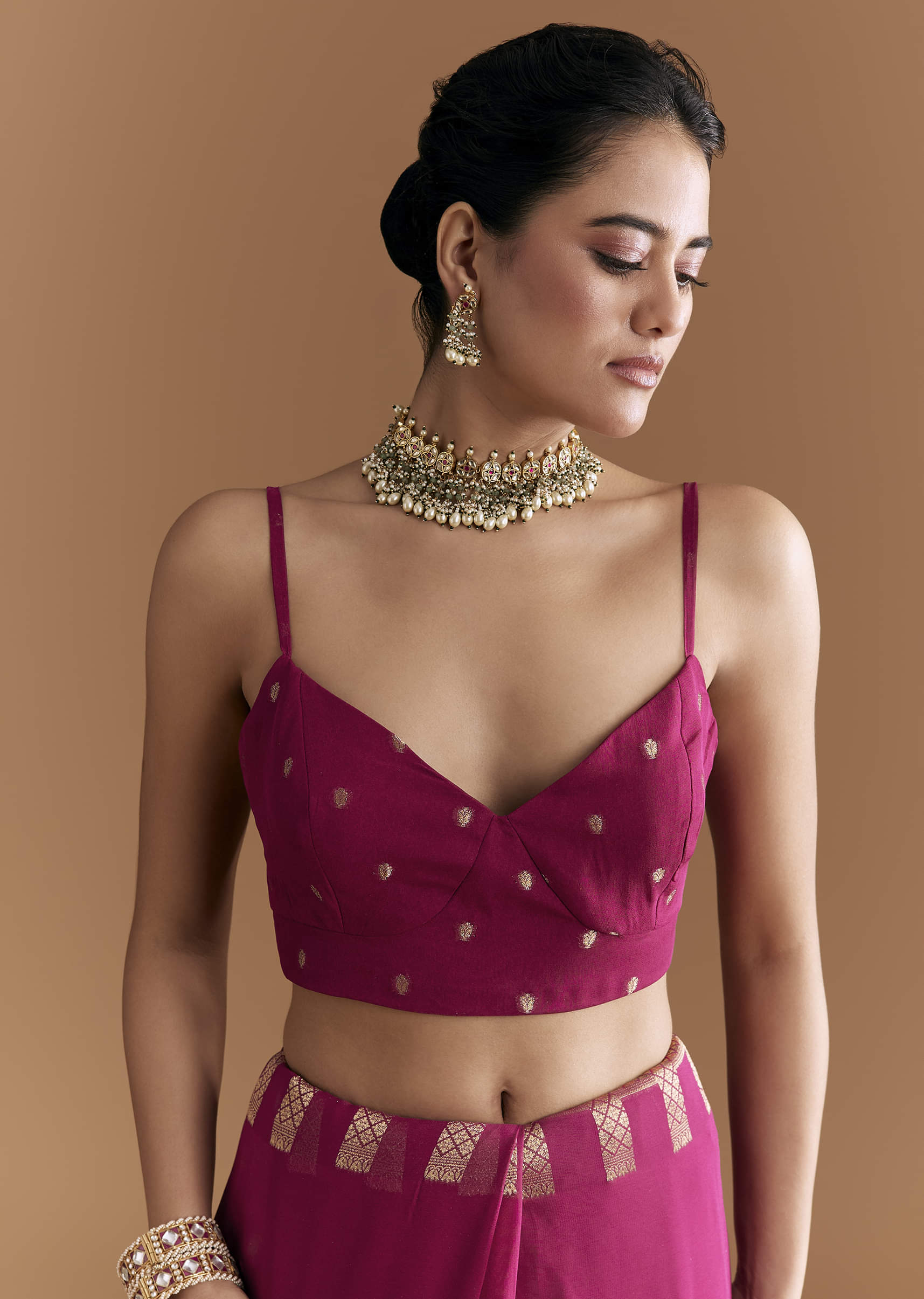 maroon-khadhi-georgette-saree-with-floral-and-geometric-zari-work-sg355129-7.jpg
