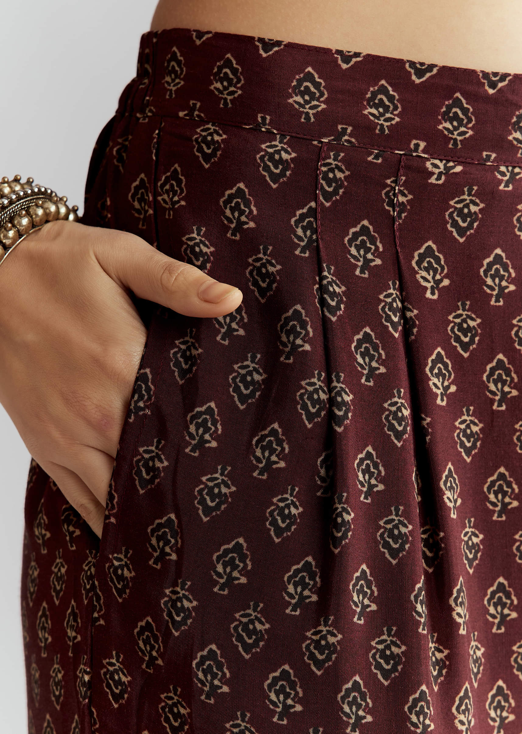 maroon-viscose-co-ord-set-with-floral-print-sg354298-6.jpg